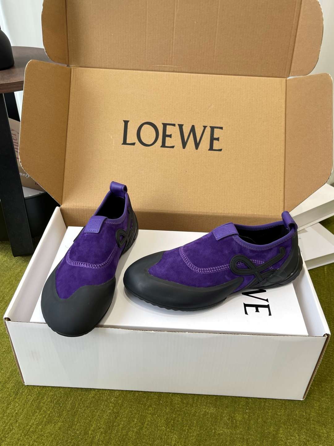 로에베(LOEWE) 스웨이드 러버토 클라이밍 스니커즈 신발