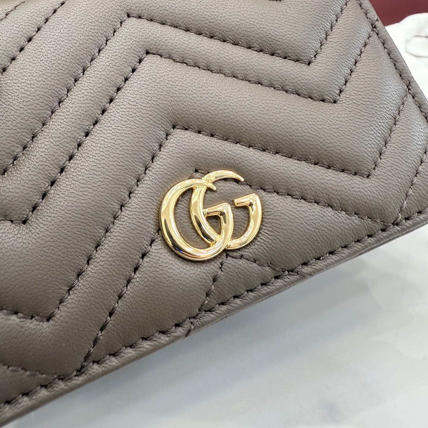 GUCCI 구찌 2026 SS GG 마몽(GG Marmont) 컬렉션 - 마틀라세 미니 지갑