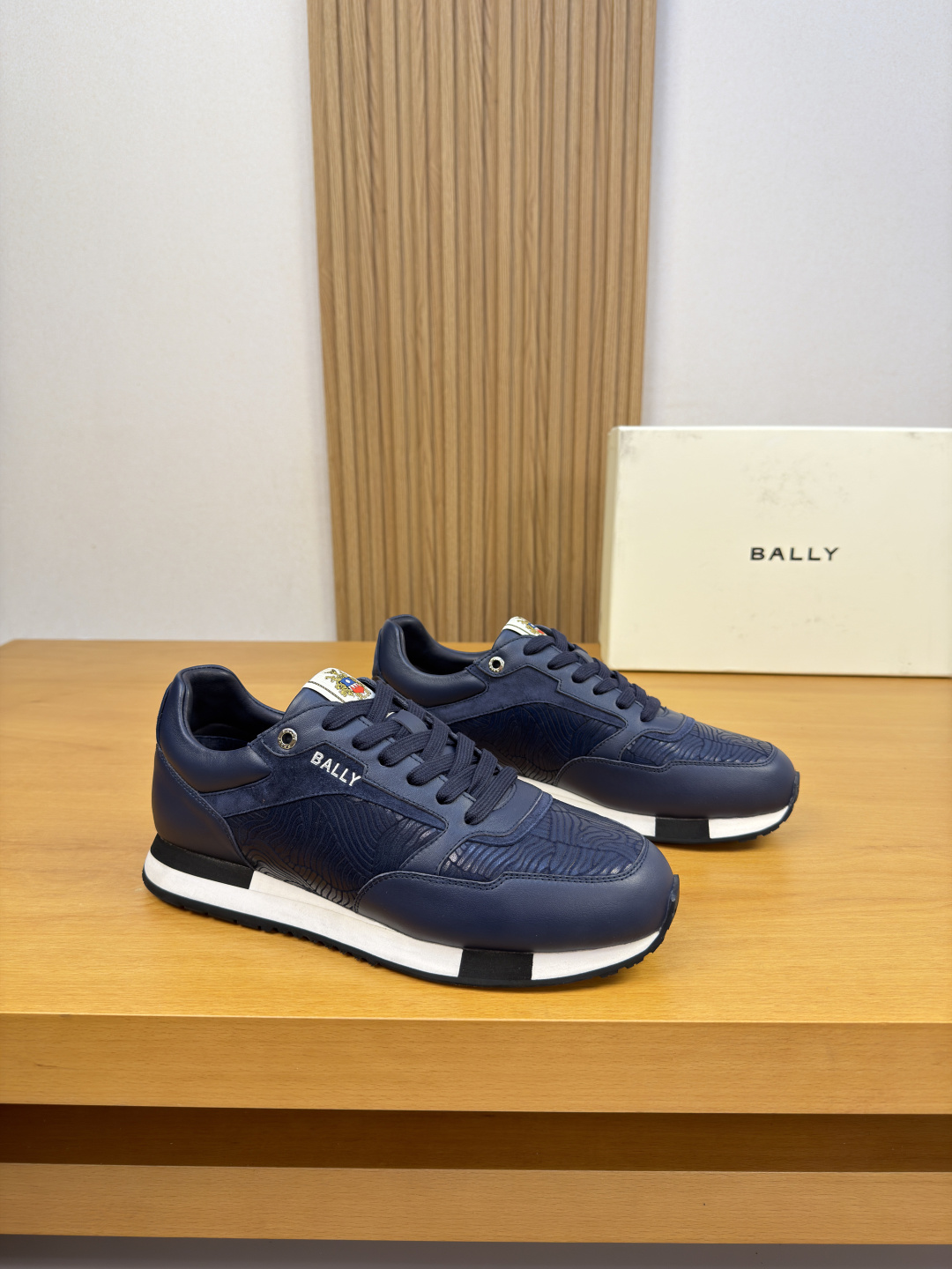 [Bally] 발리 프리미엄 나파·페블 레더 & 스웨이드 콤비 스니커즈 신발