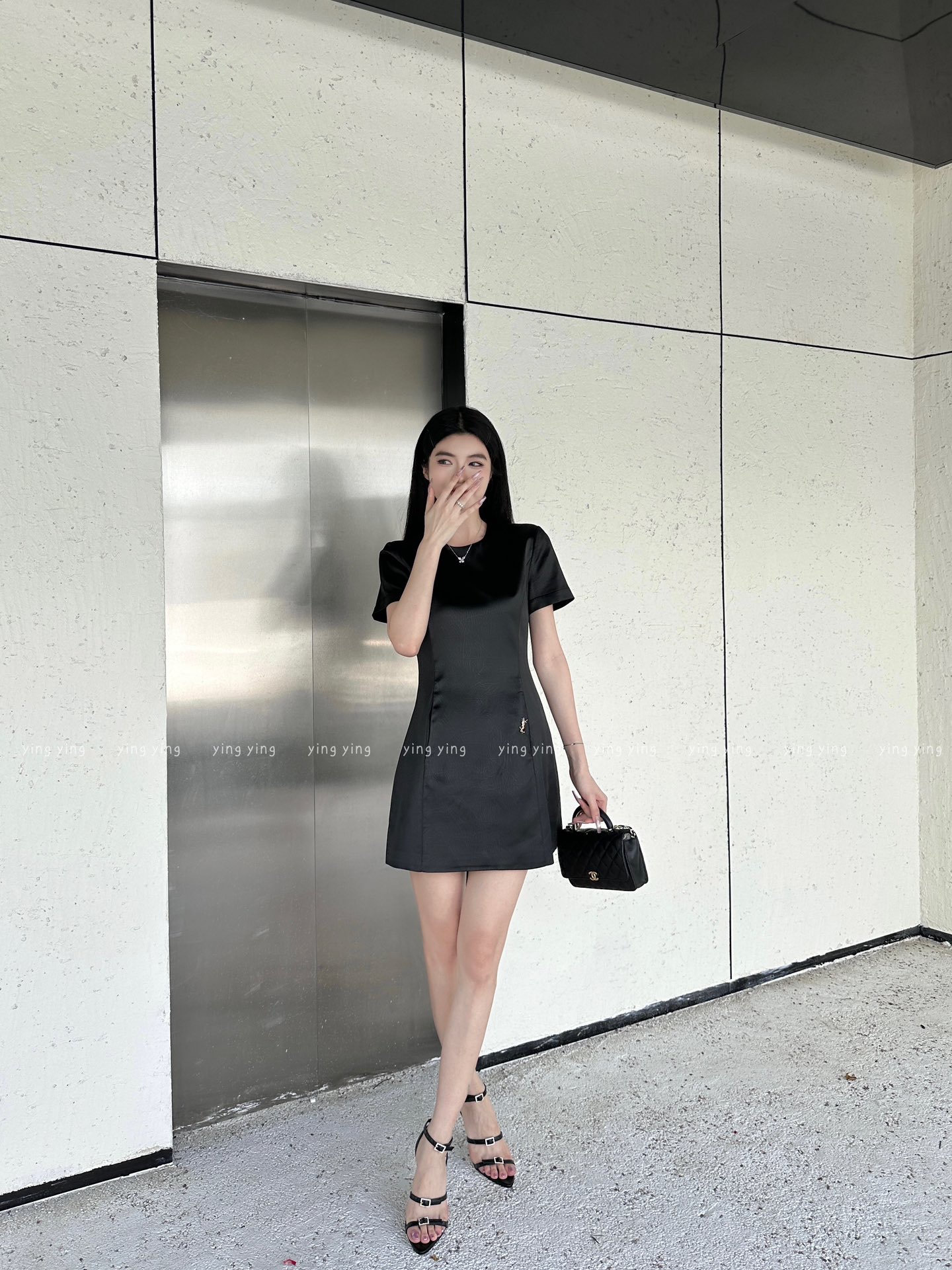 [Saint Laurent] YSL 생로랑 텍스처드 레더 이펙트 A라인 미니 원피스 의류