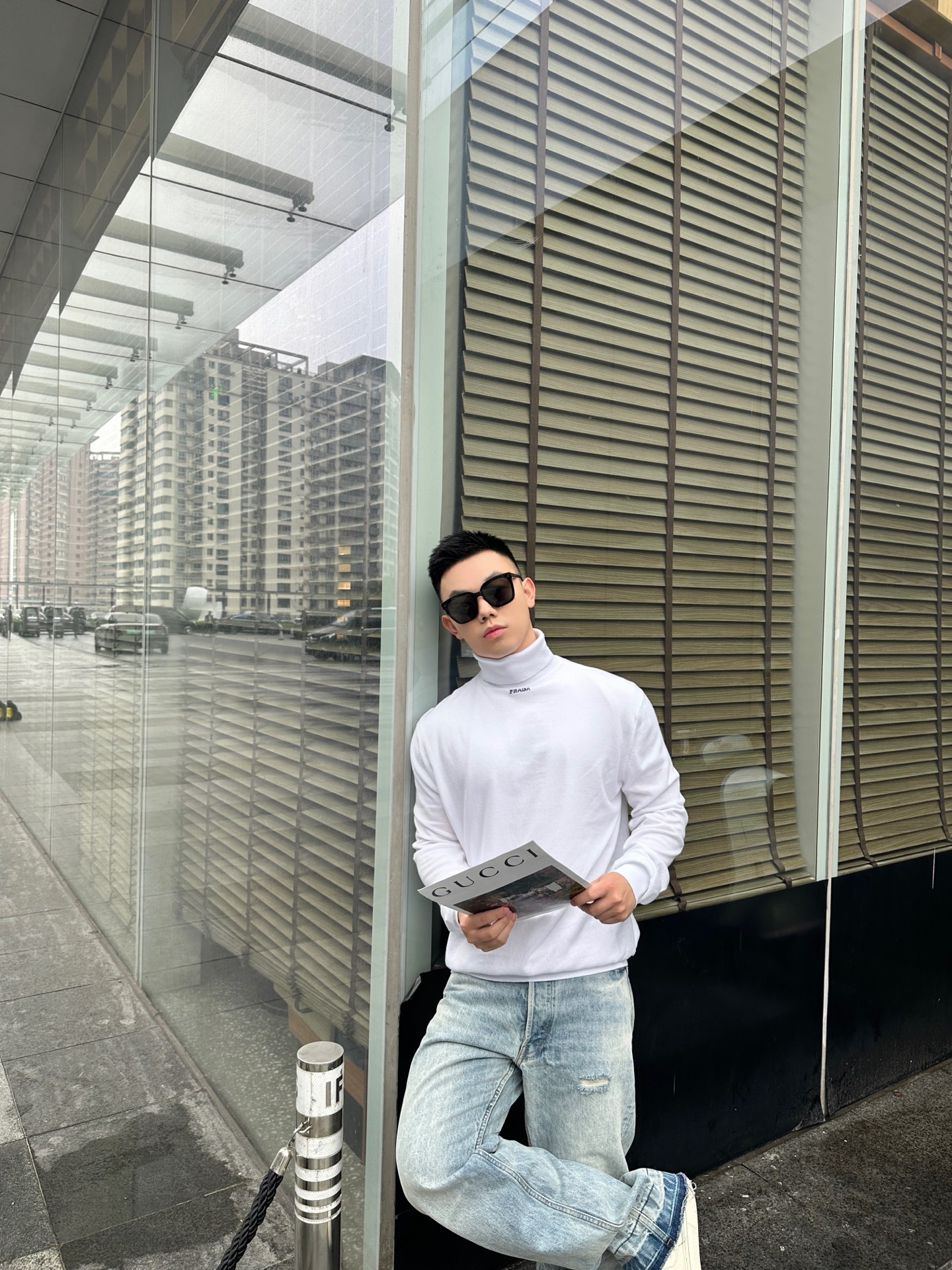프라다(PRADA) 로고 자카드 터틀넥 울 니트 상의 의류