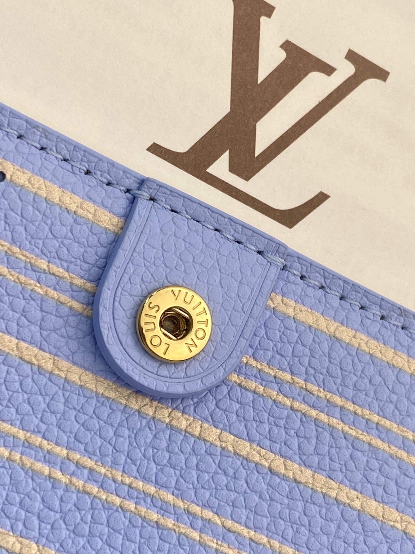 [Louis Vuitton] LV 루이비통 엠프레인 하이 섬머 Lisa 리사 월렛 지갑 M29808