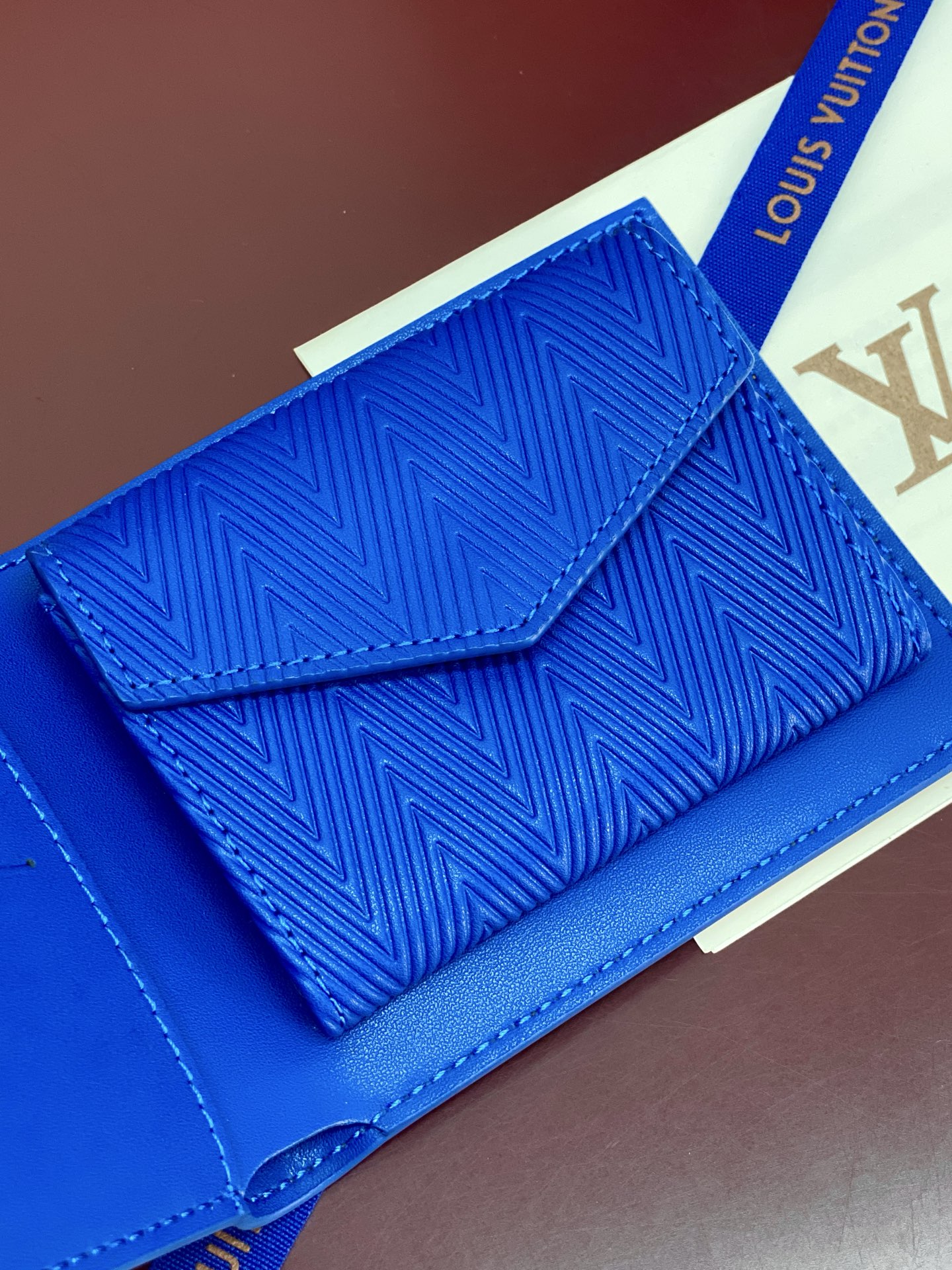 [Louis Vuitton] LV 루이비통 쇼퍼백 모티브 Slender 슬렌더 월렛 지갑 / M2A448