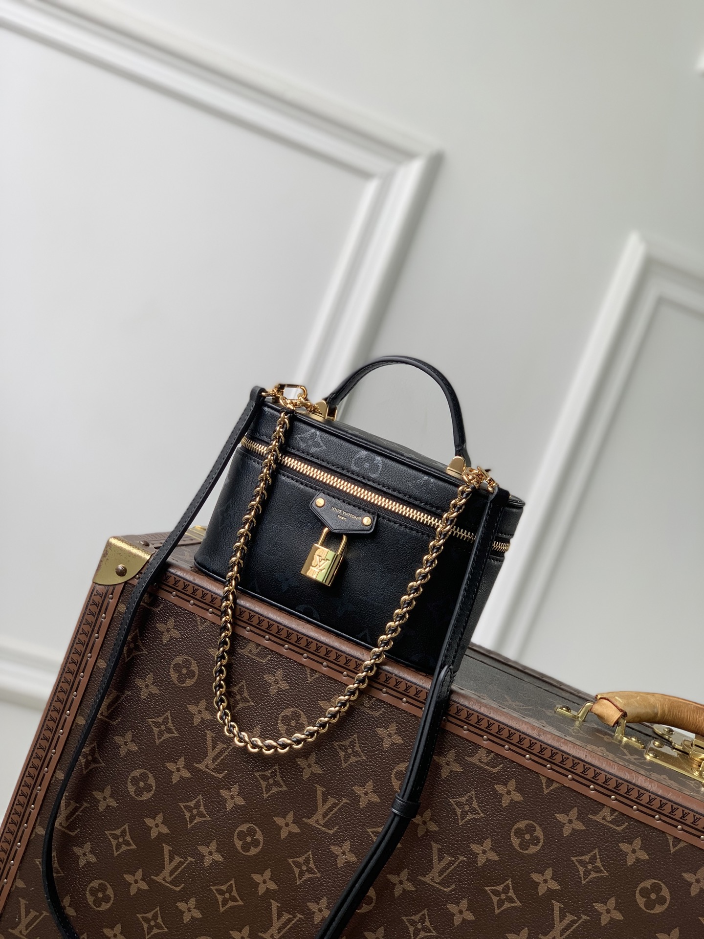 Louis Vuitton Vanity Chain Pouch LV 루이비통 가방