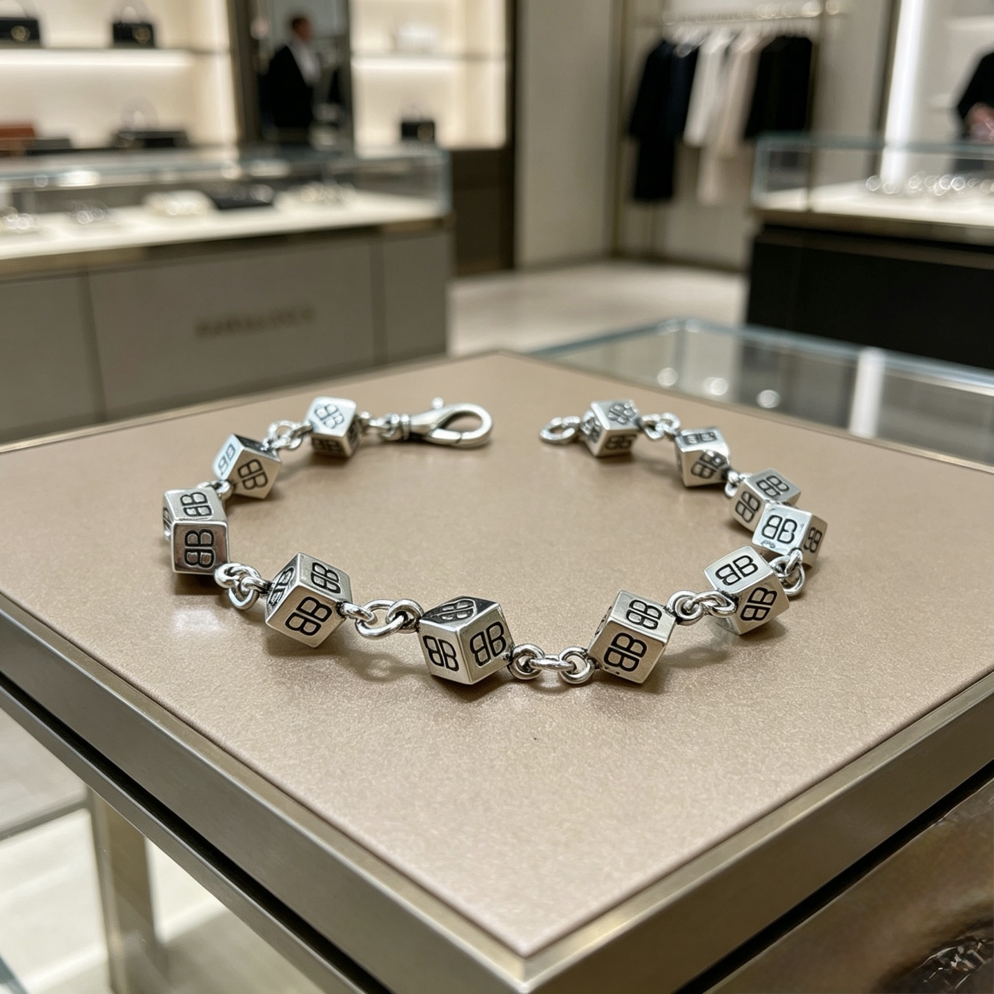 발렌시아가(BALENCIAGA) 로고 체인 팔찌 악세사리