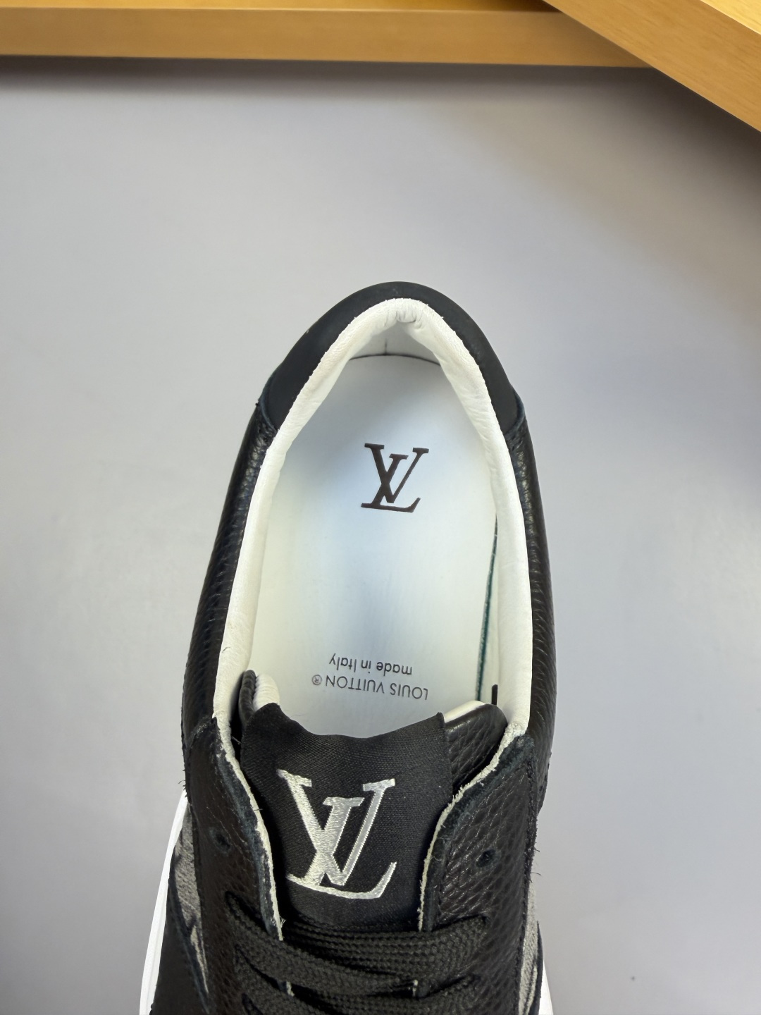 [Louis Vuitton] LV 루이비통 슈링크 & 워시드 데님 콤비 스니커즈 신발