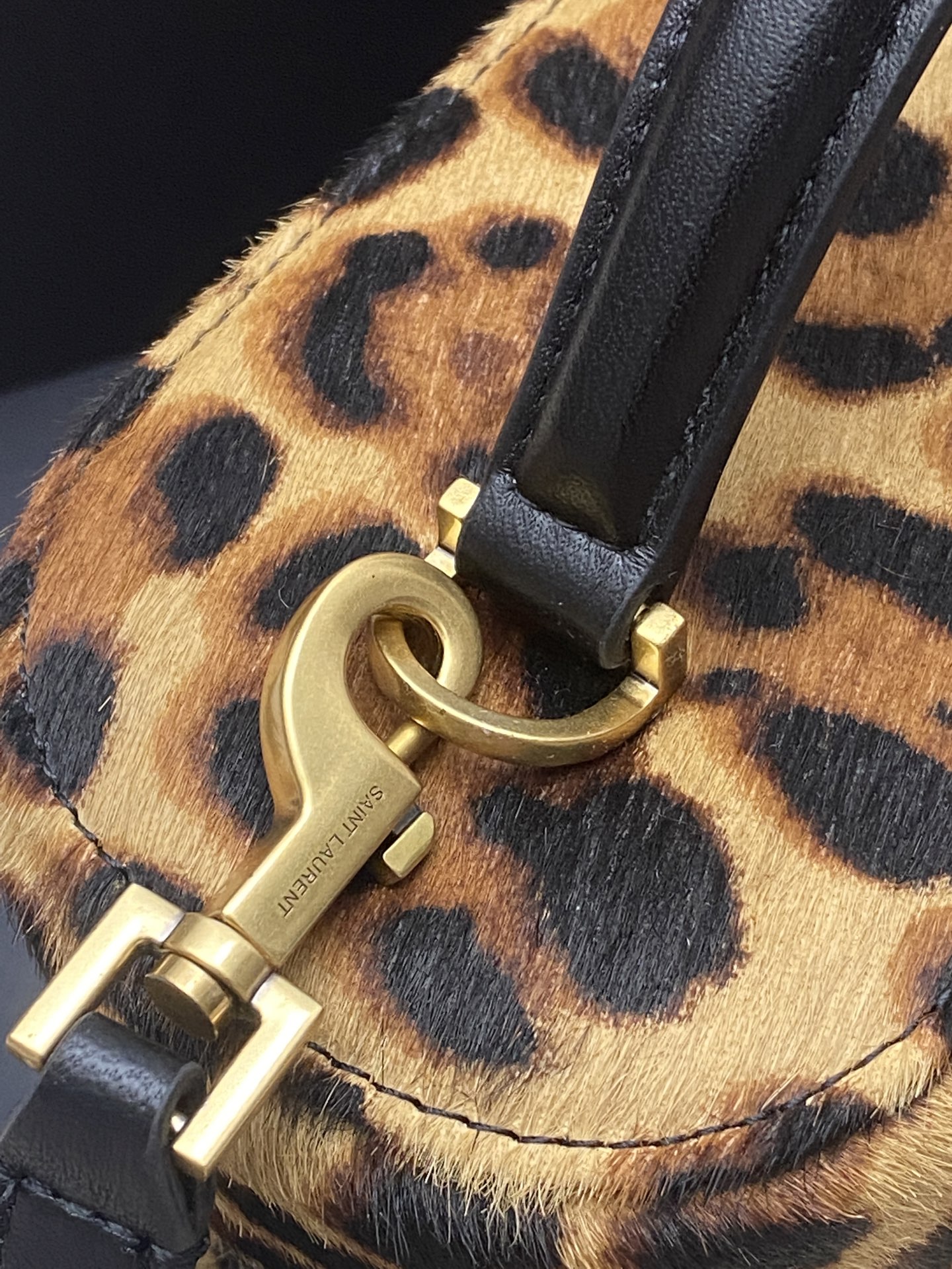 YSL 생로랑 가비(Gaby) 레오파드 라지 화장품 케이스 파우치 백 가방