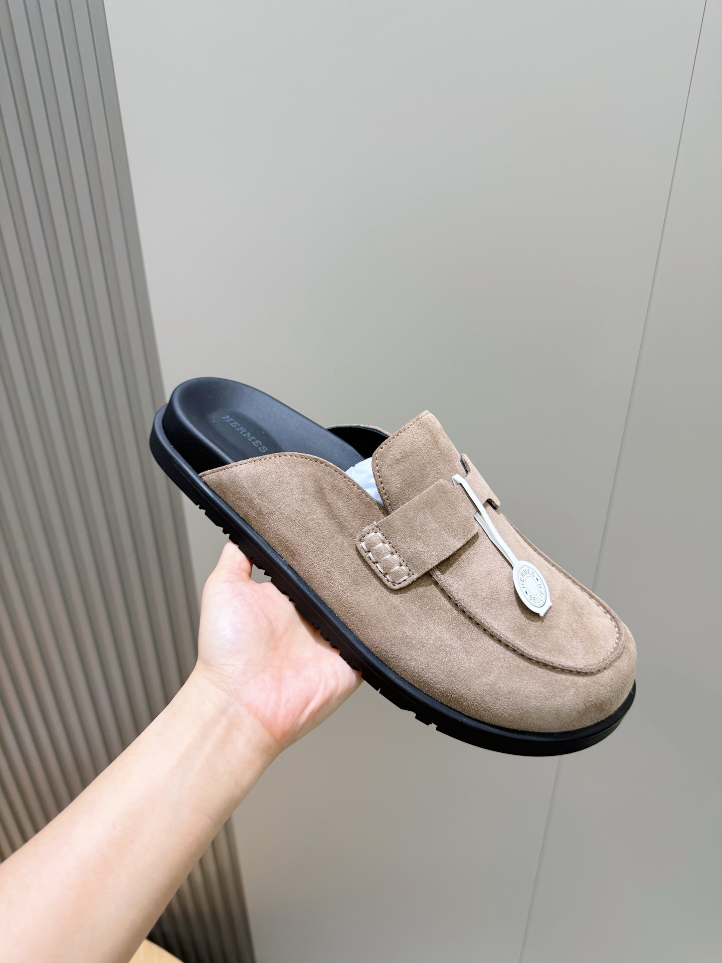 Hermes 에르메스 H 로고 스웨이드 뮬 슬리퍼 신발