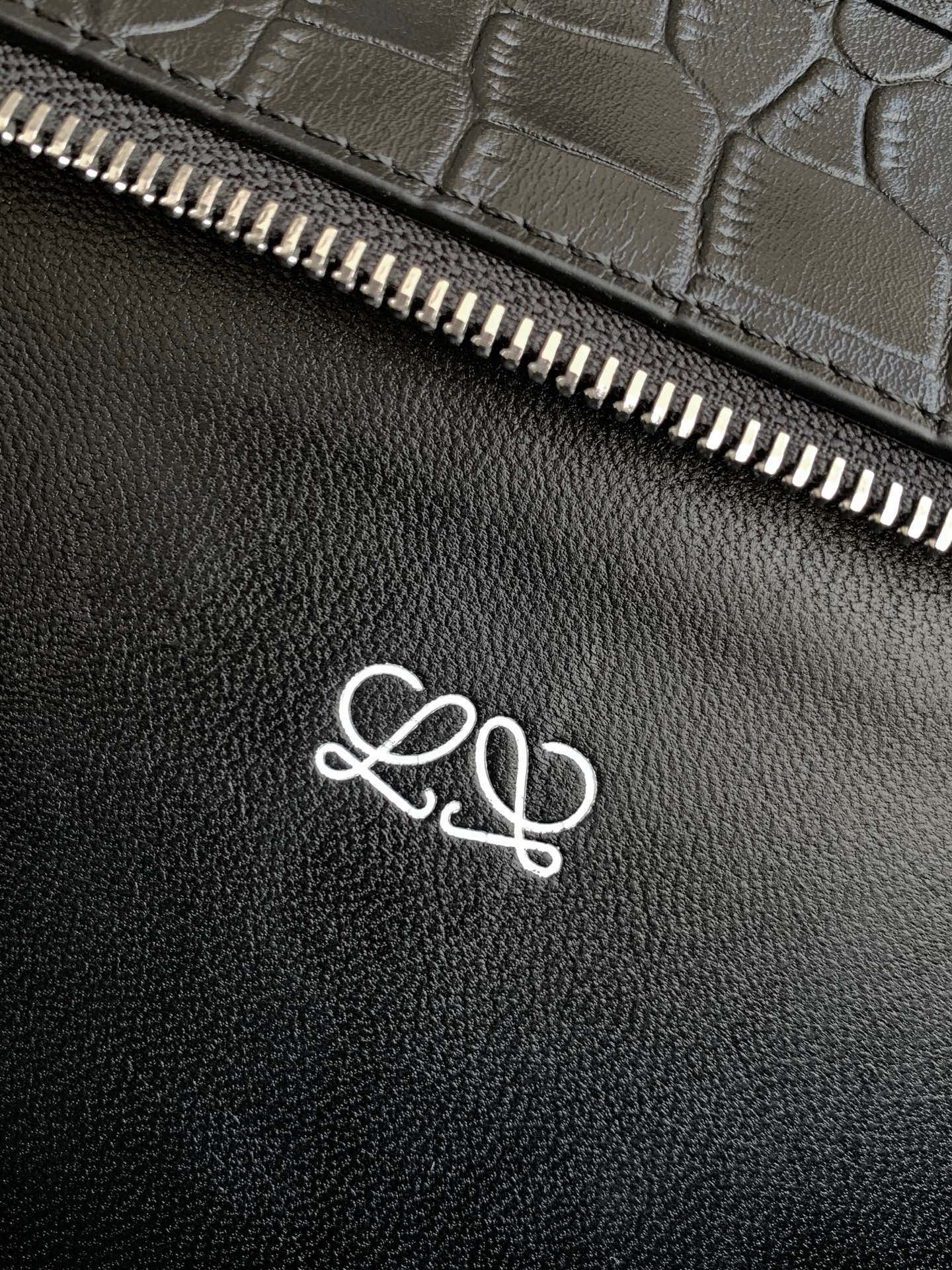 Loewe 로에베 아마조나(Amazona) 180 라지 핸드백 (블랙/크로커다일 패턴) 가방