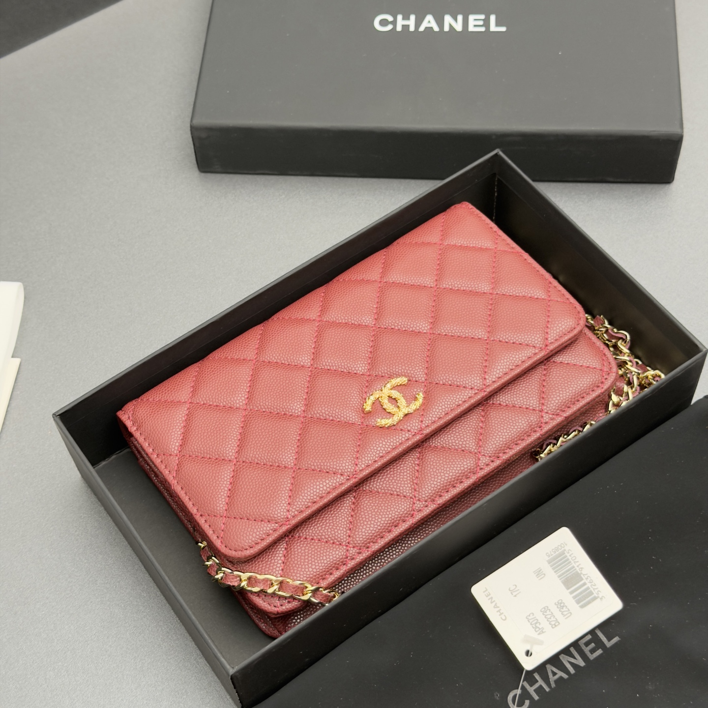 [Chanel] 샤넬 26SS 캐비어 멀티 젬스톤 체인 아코디언 플랩백 (WOC) 가방