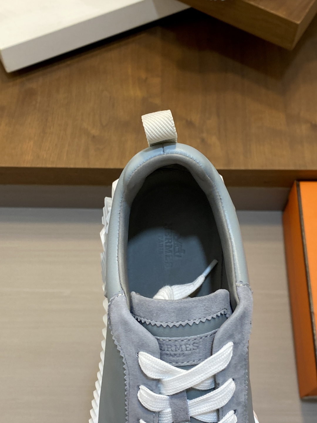 [Hermes] 에르메스 바운싱(Bouncing) 프리미엄 카프스킨 & 고트스킨 스니커즈 신발