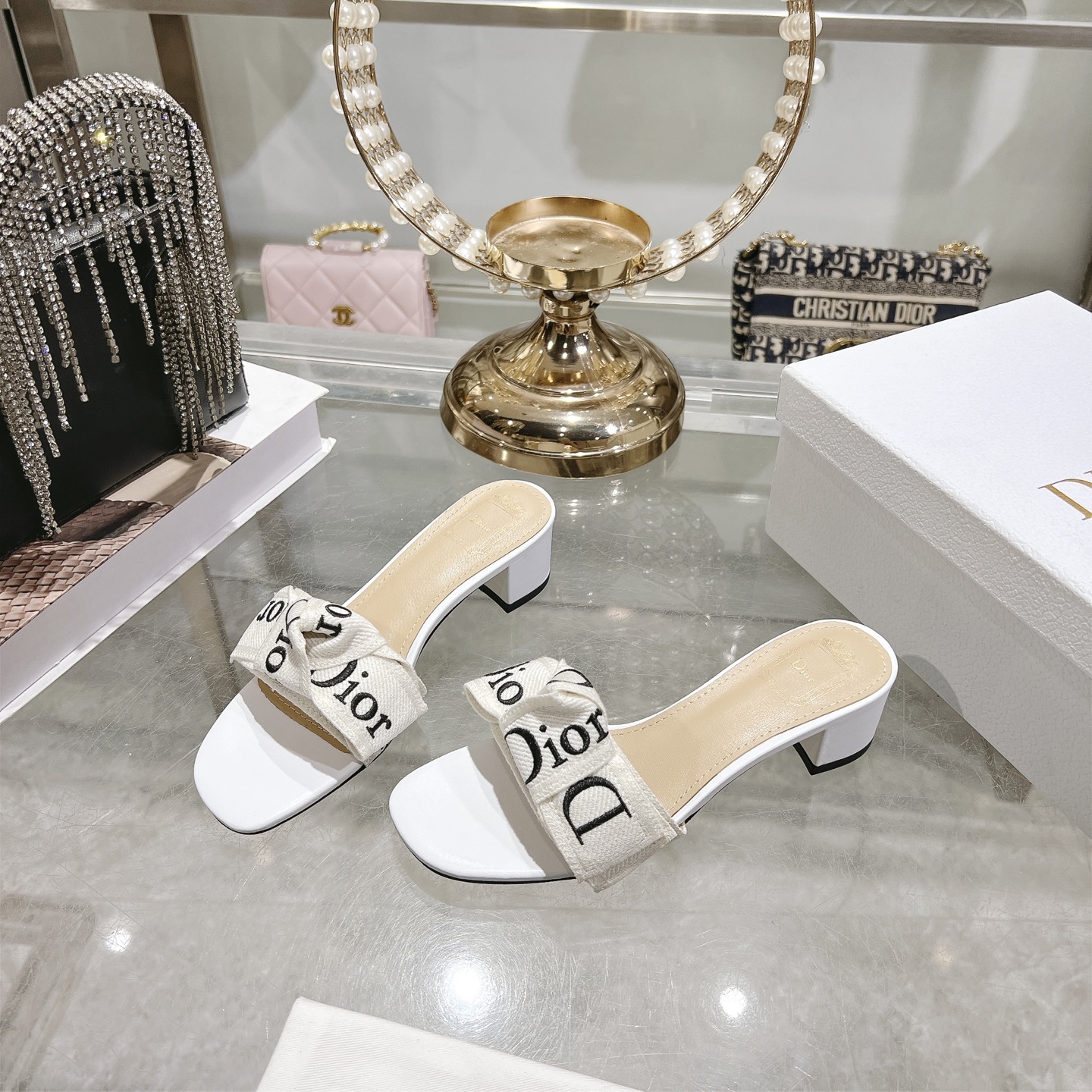 디올(DIOR) 리본 미들힐 슬리퍼 신발