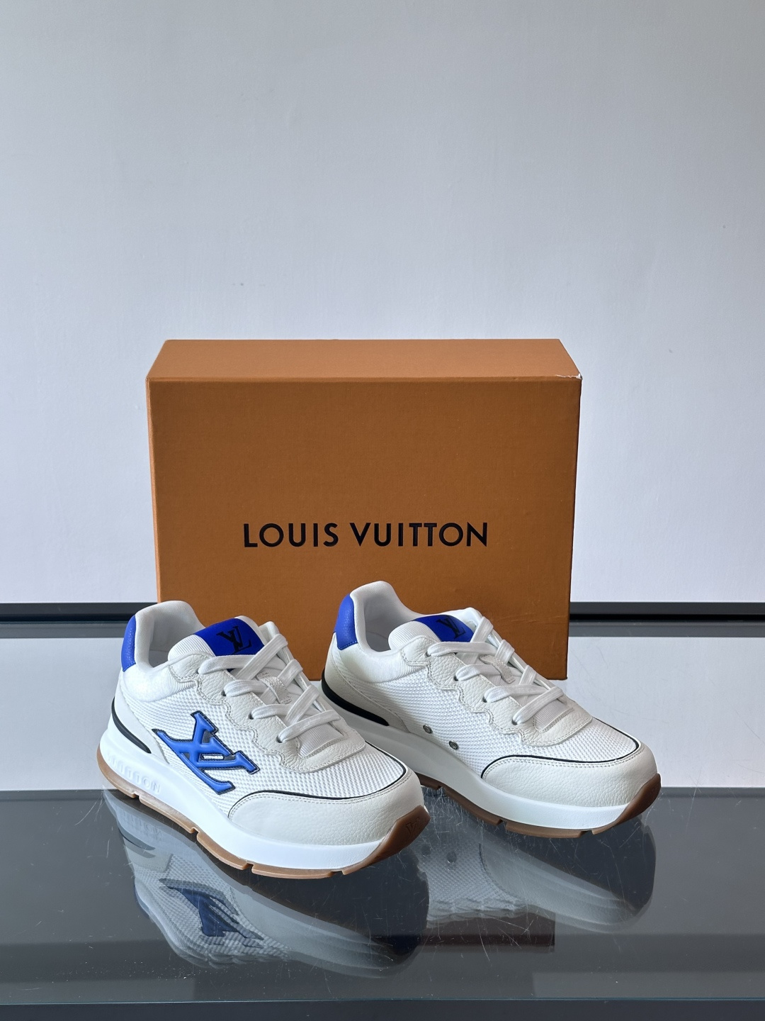 [Louis Vuitton] LV 루이비통 맨즈 모노그램 스니커즈 신발