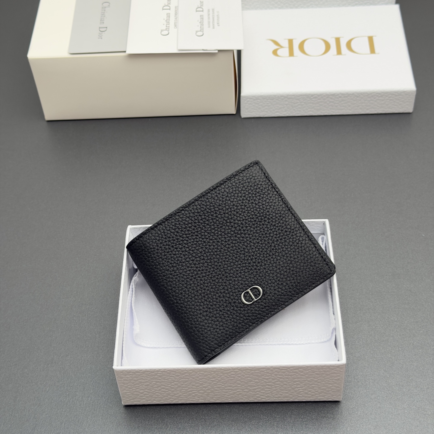 Dior 디올 맨즈 쇼트 바이폴드 지갑