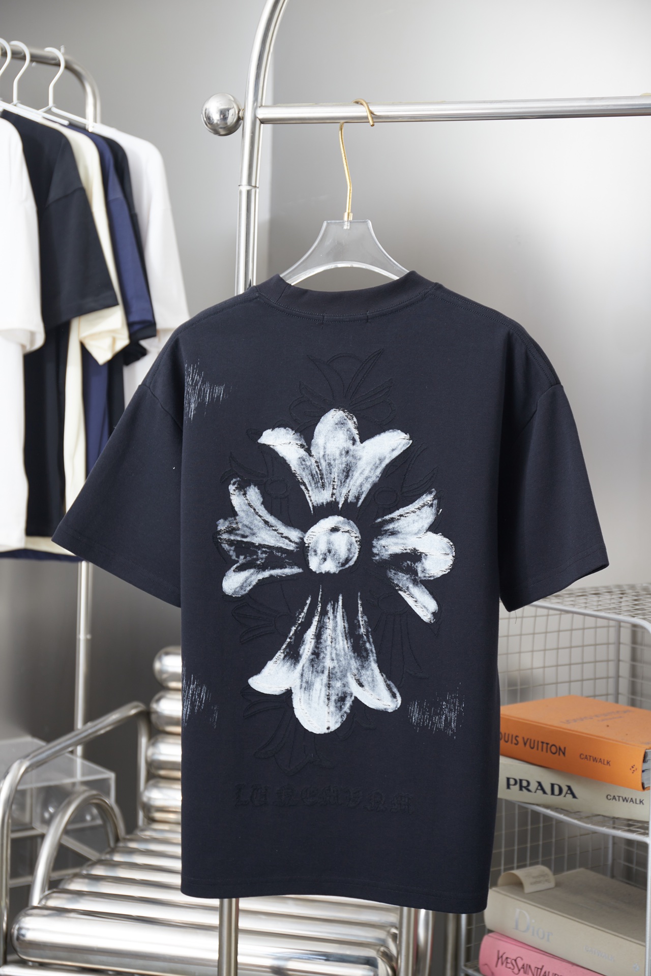 크롬하츠(Chrome Hearts) 레이저 패턴 반팔 티셔츠 상의 의류