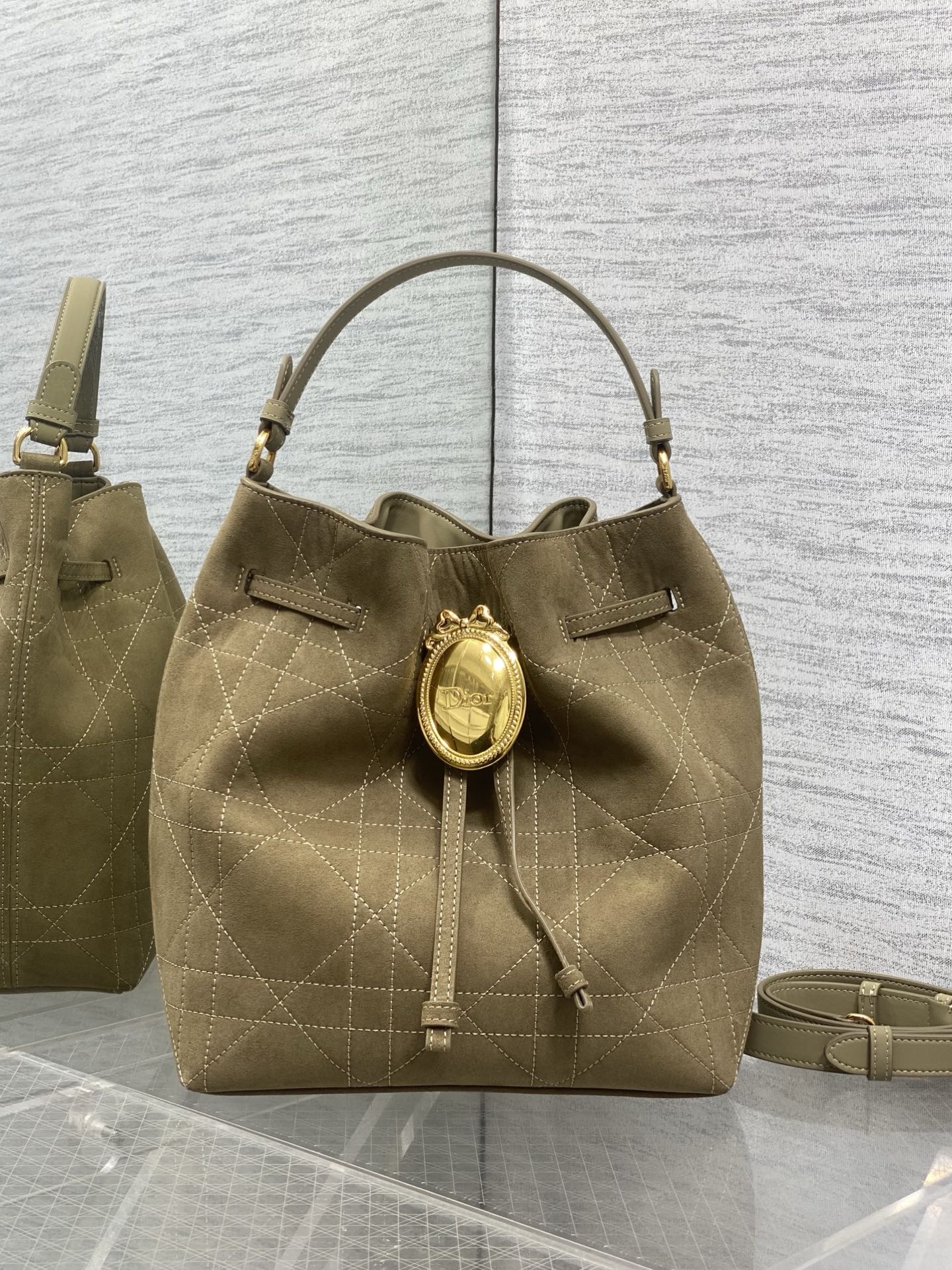 Dior 2027 스프링 디올 버킷백 가방