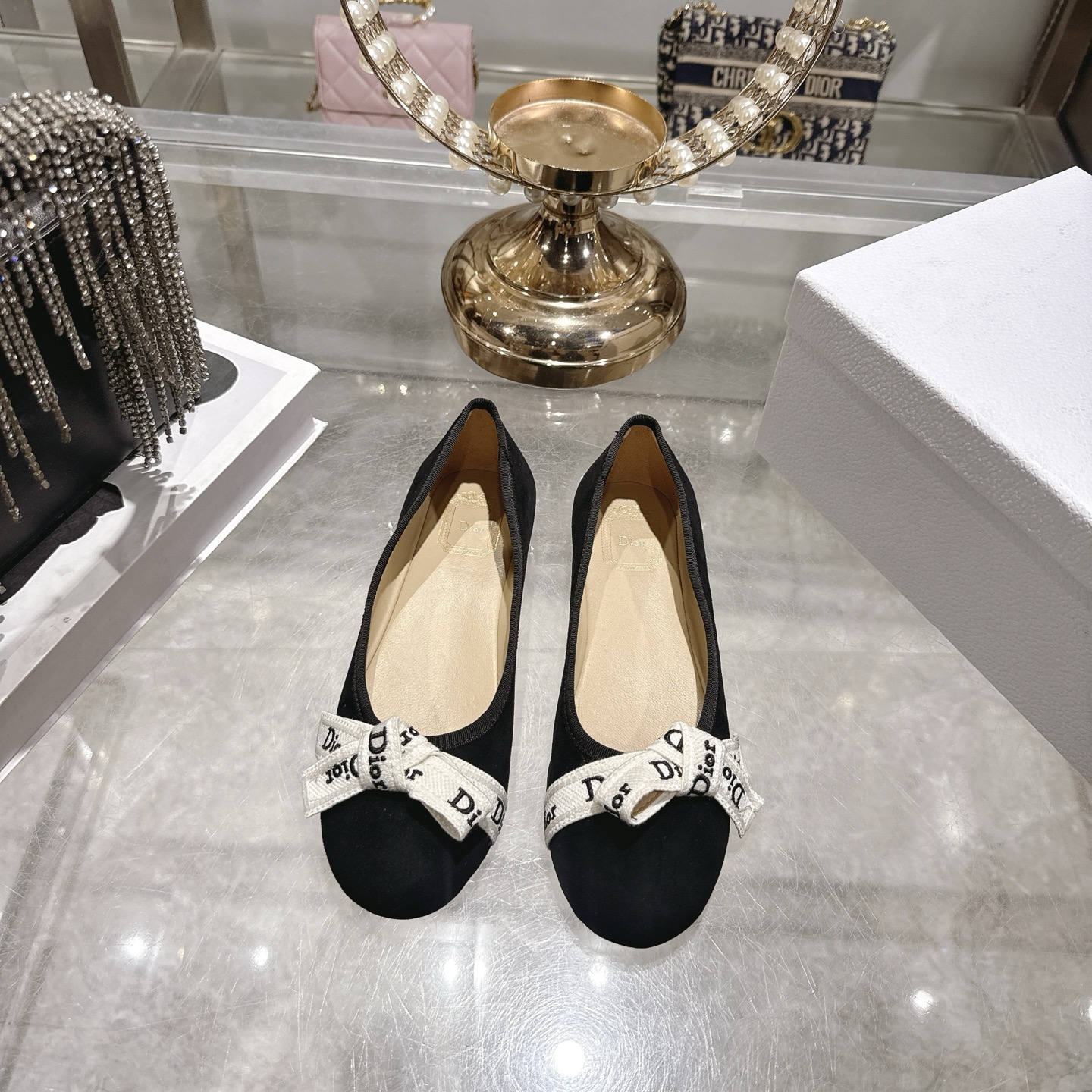 디올(DIOR) 리본 스트랩 메리제인 플랫슈즈 신발