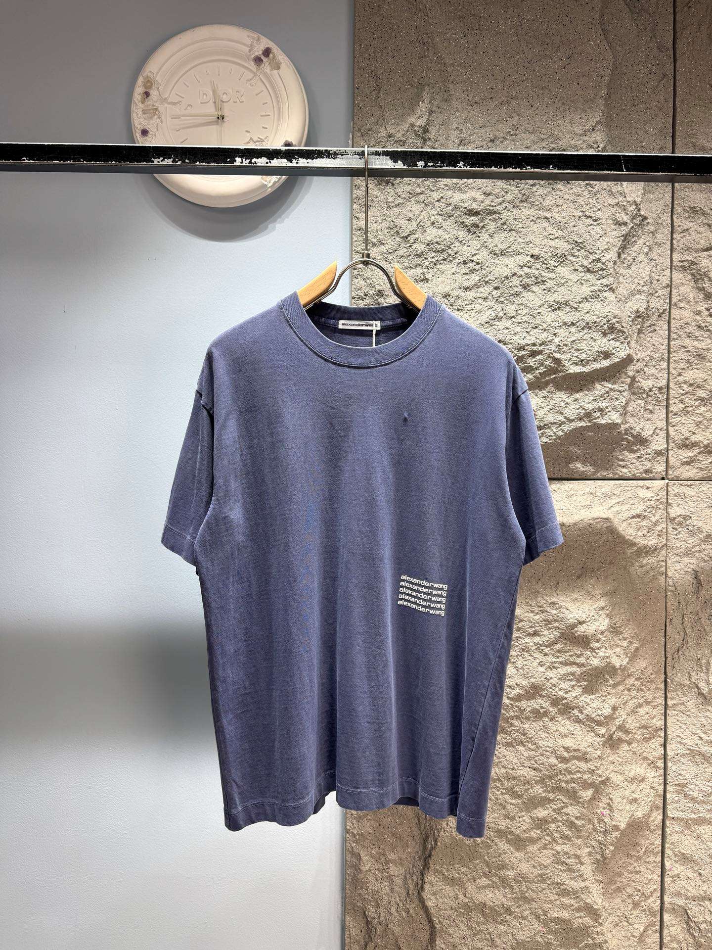 알렉산더왕(Alexander Wang) 레터링 그래픽 워싱 반팔 티셔츠 상의 의류
