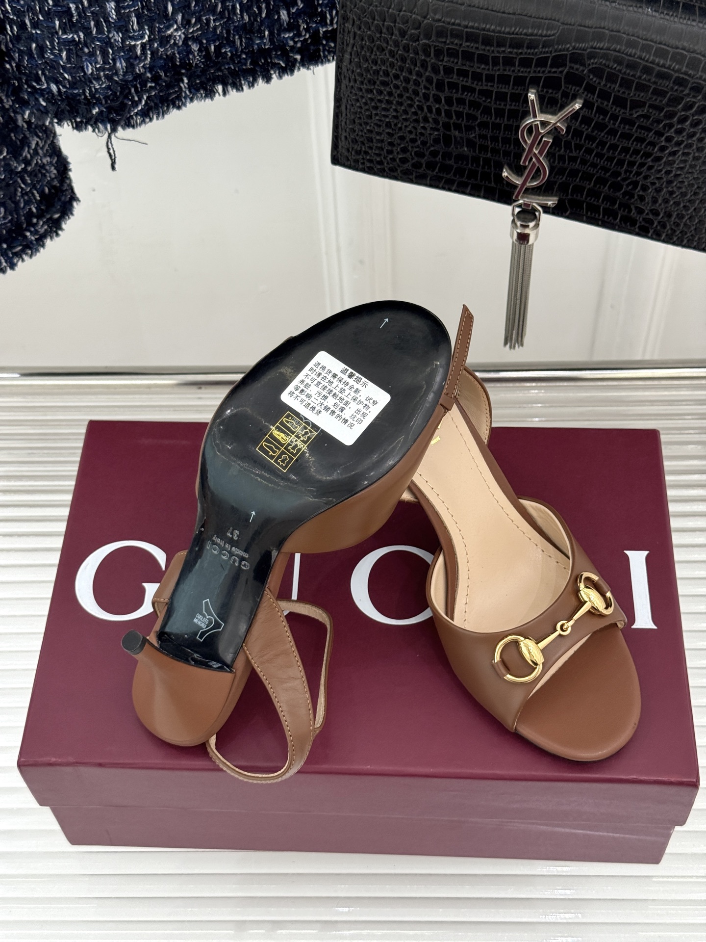 구찌(GUCCI) 홀스빗 GG 피프토 힐 샌들 신발