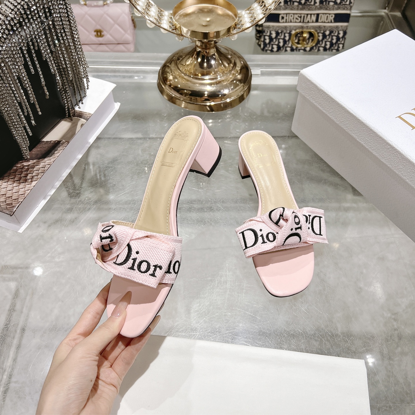 디올(DIOR) 리본 미들힐 슬리퍼 신발