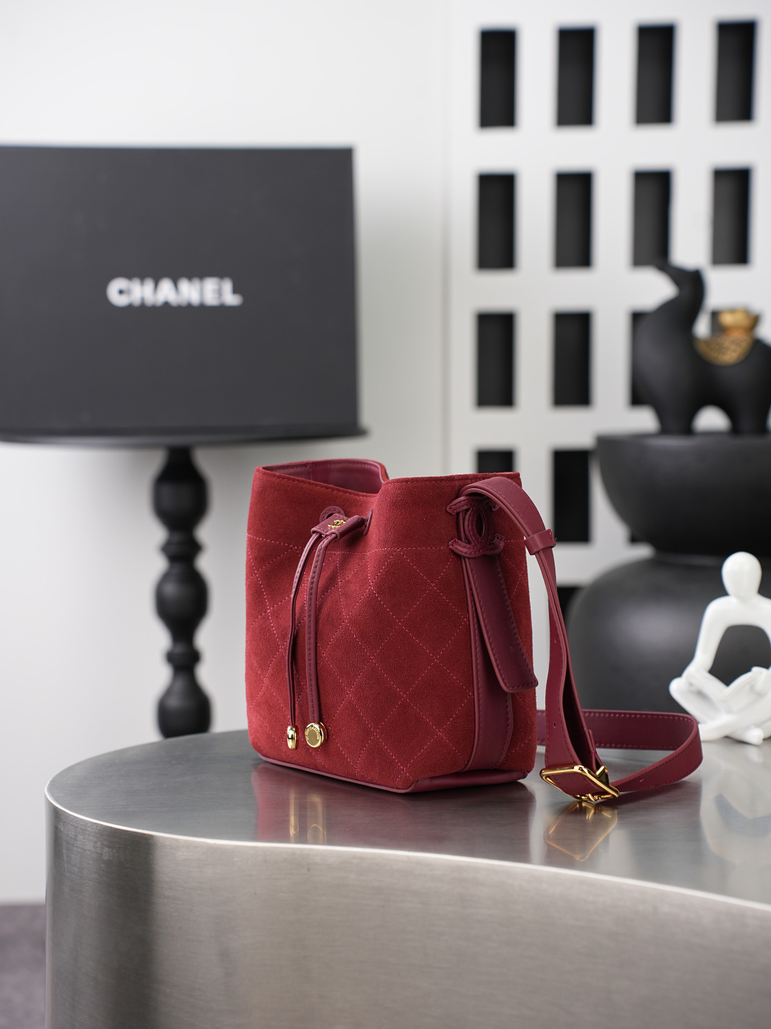 CHANEL 샤넬 26B스웨이드 버킷백 (스몰) 가방 / 6537