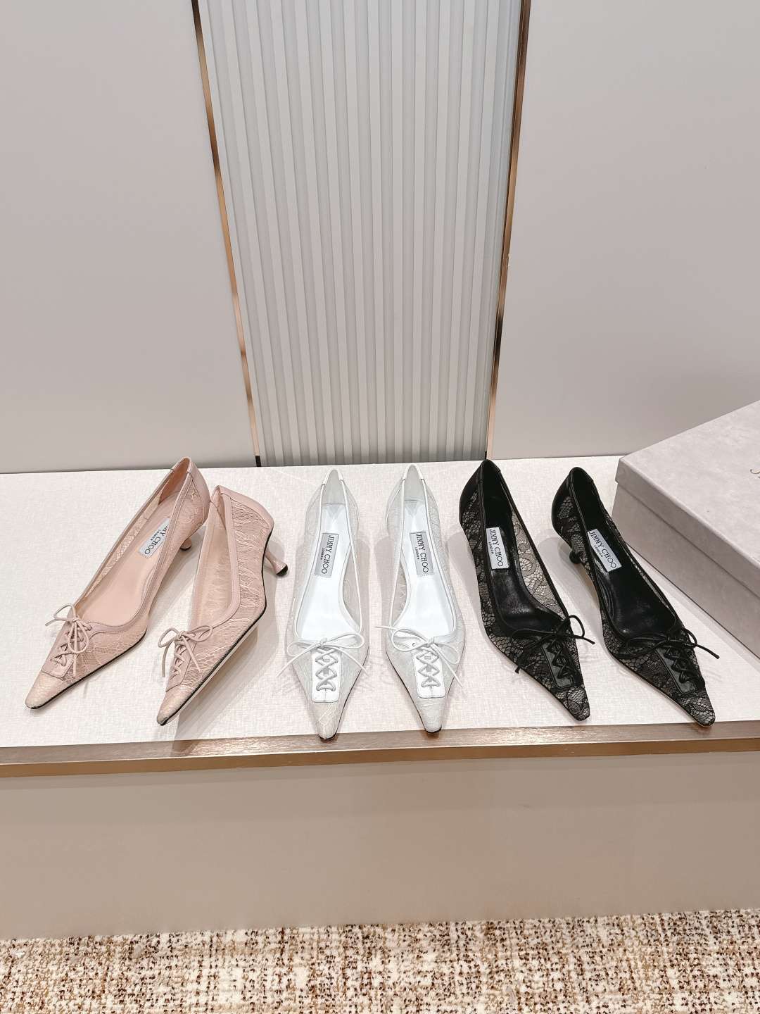 지미추(Jimmy Choo) 레이스업 레이스 포인티드토 펌프스 신발
