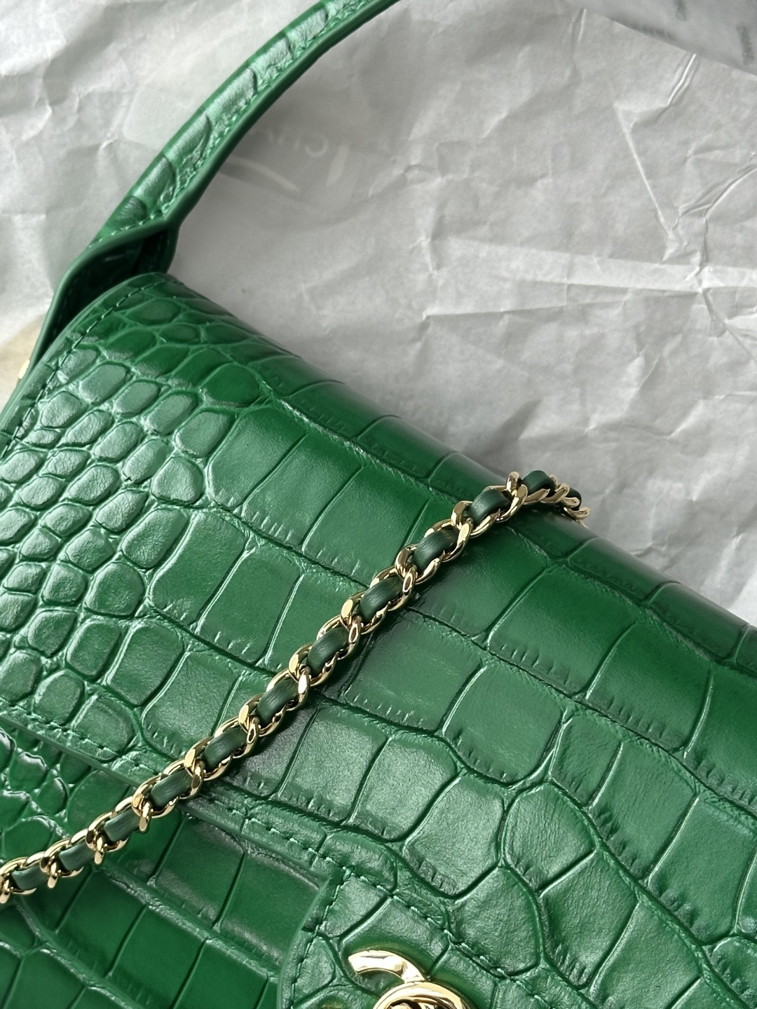 CHANEL 샤넬 26A 크로커다일 엠보스드 탑핸들 플랩백 가방 / AS6425