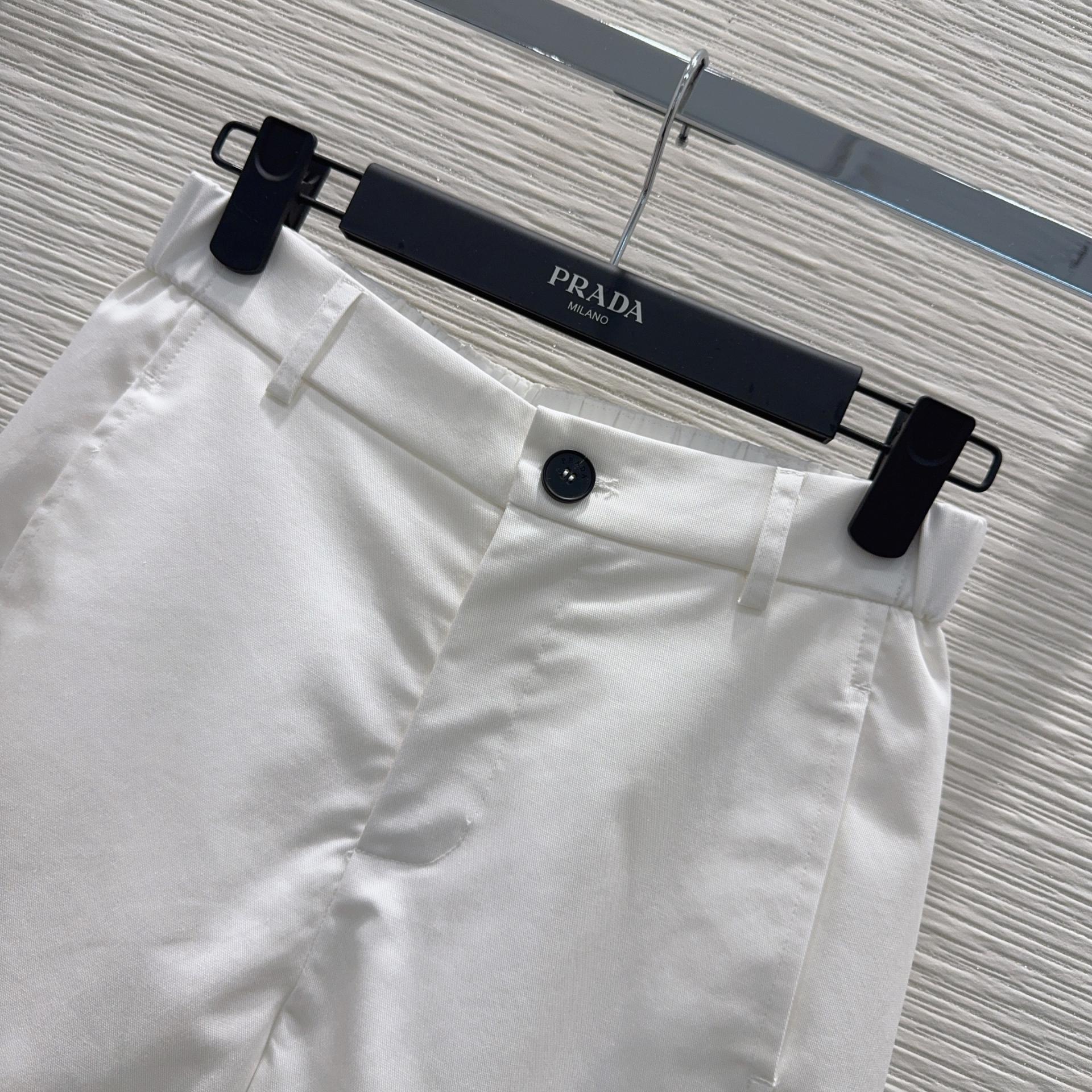PRADA 프라다 하이엔드 텍스처 버뮤다 팬츠 반바지 의류