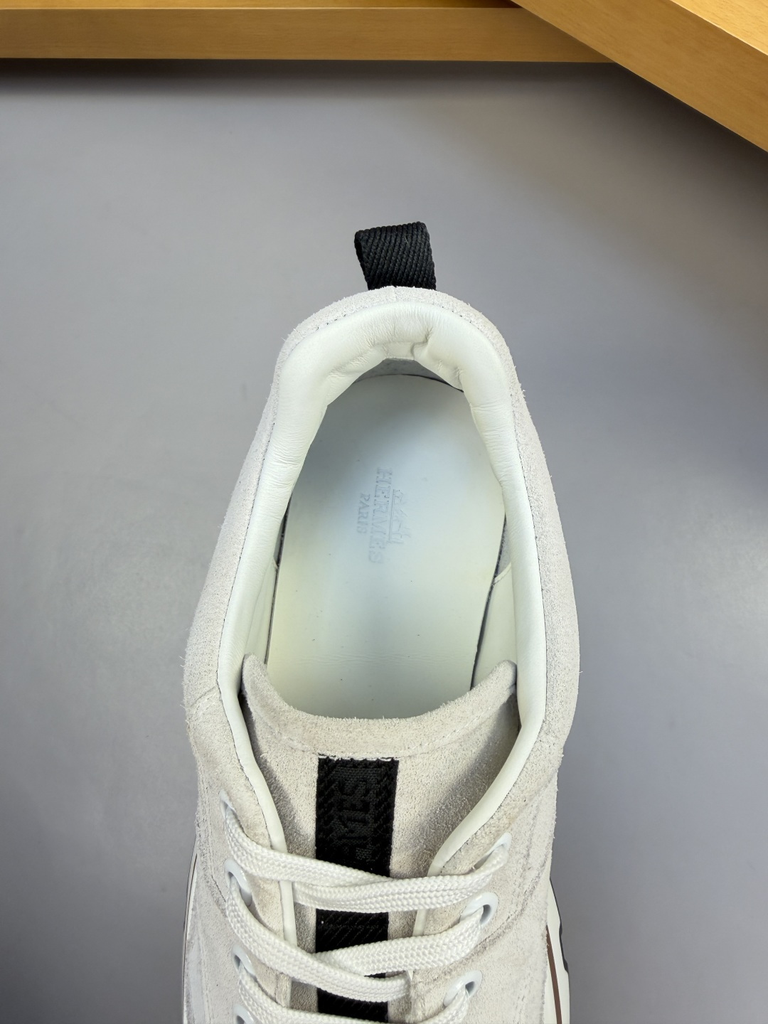 [Hermes] 에르메스 프리미엄 스웨이드 레더 콤비 스니커즈 신발
