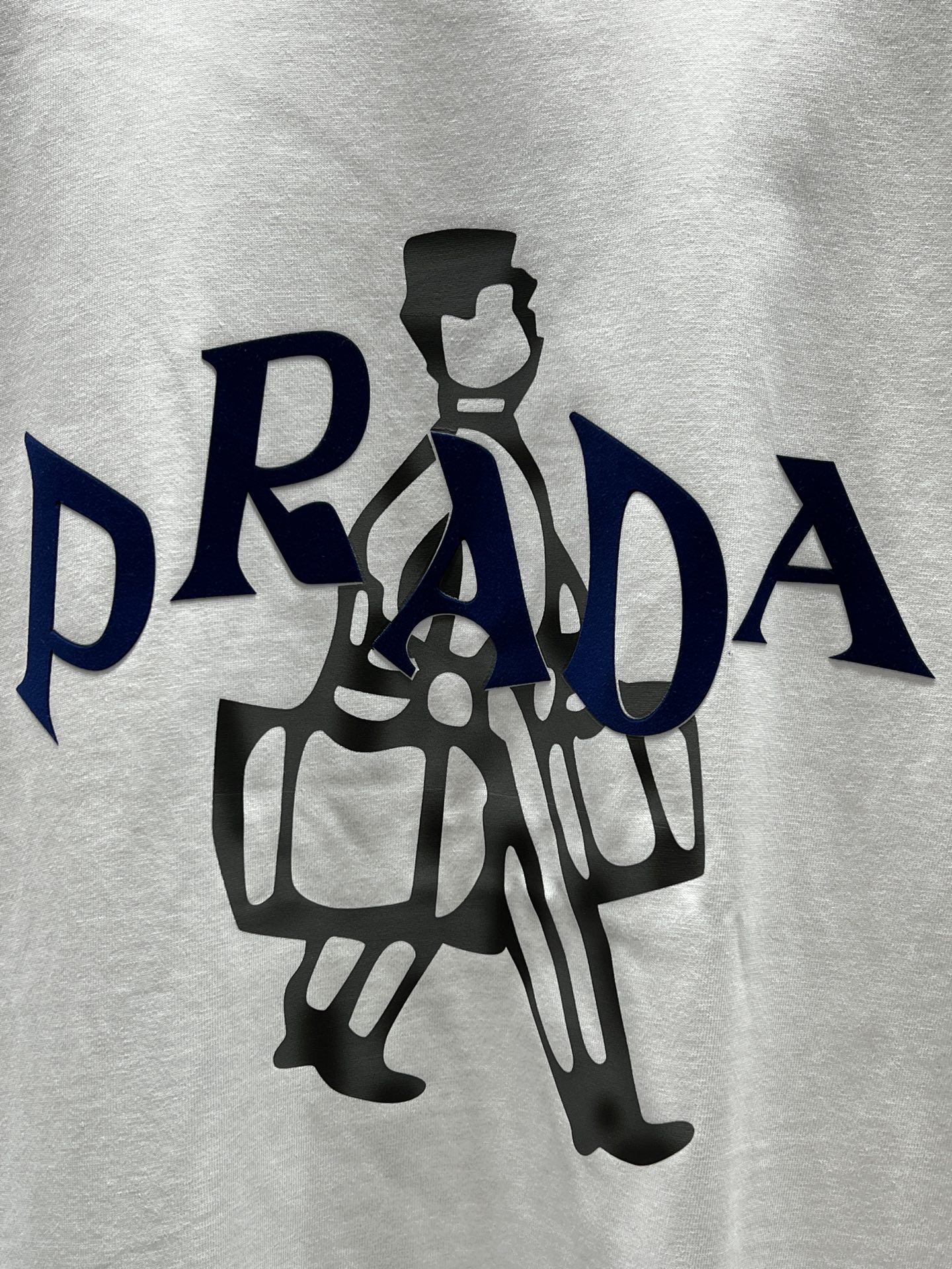 프라다(PRADA) 인물 프린트 반팔 티셔츠 상의 의류