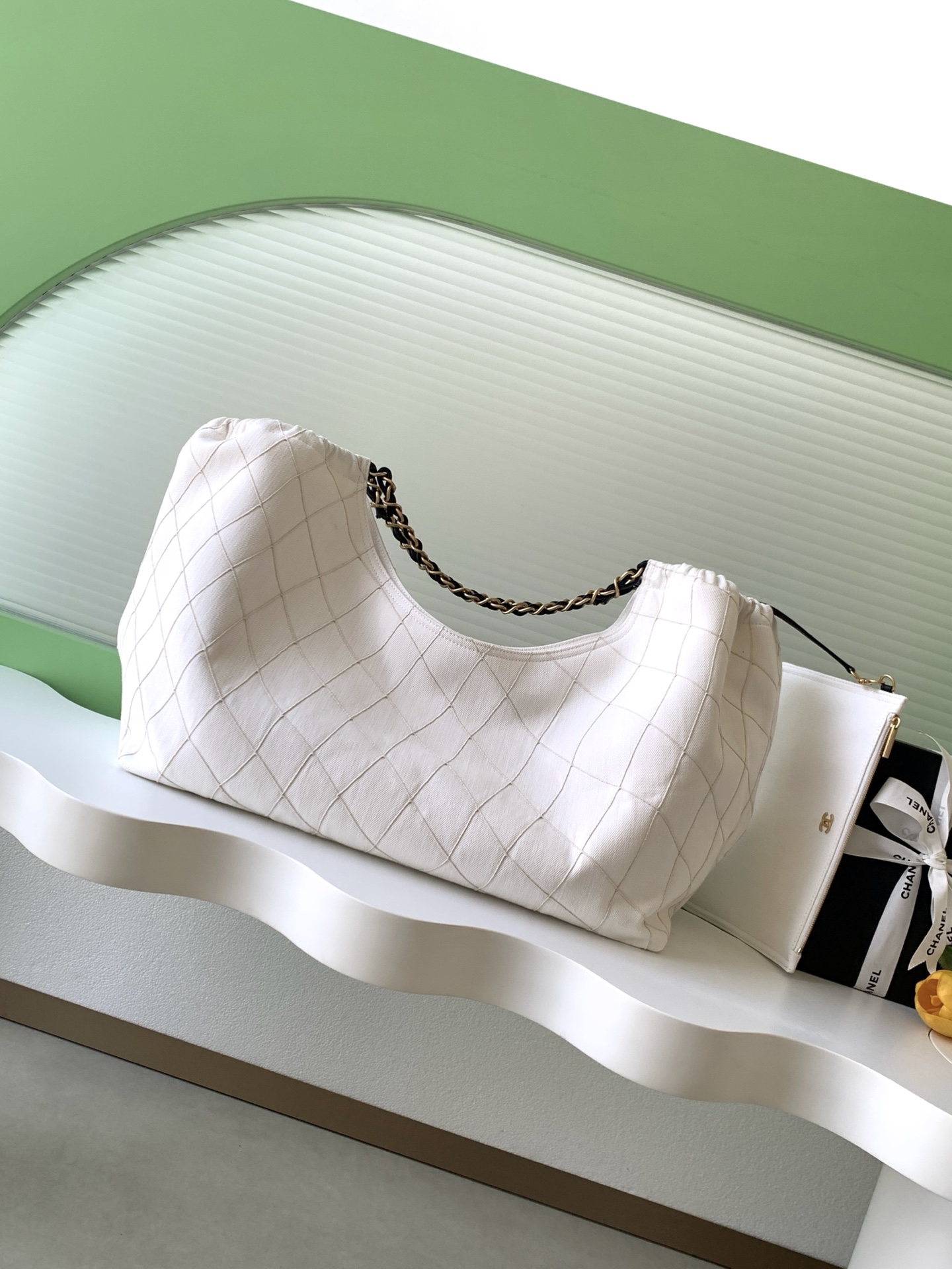 [Chanel] 샤넬 26M 코코비치 화이트 토트백 (AS6191) 가방