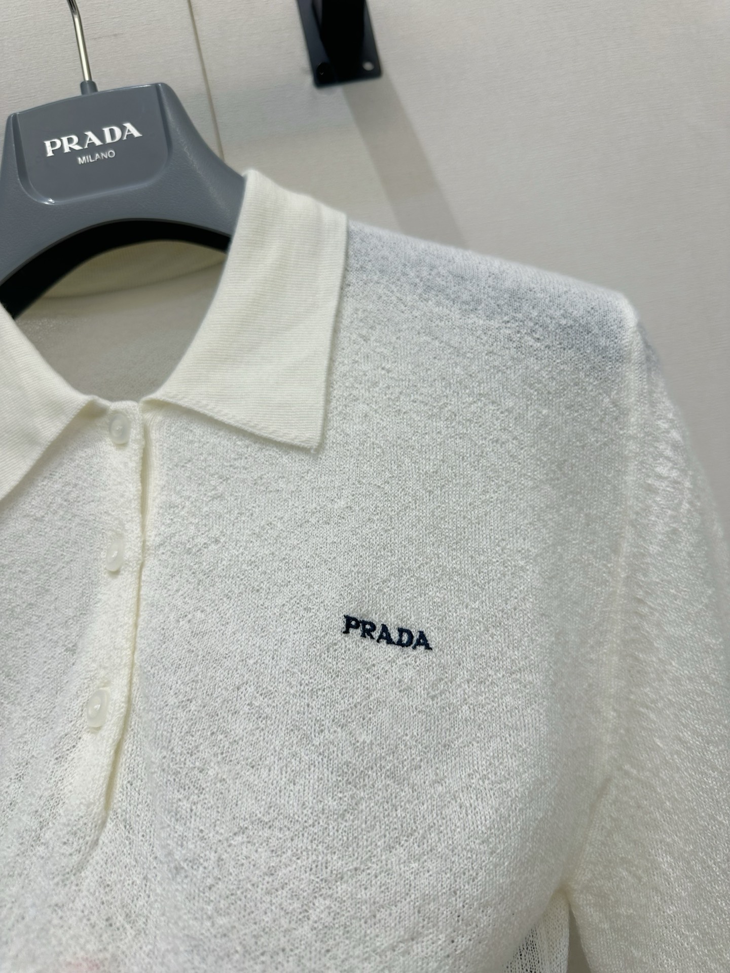 프라다(PRADA) 크롭 폴로 니트 상의 의류
