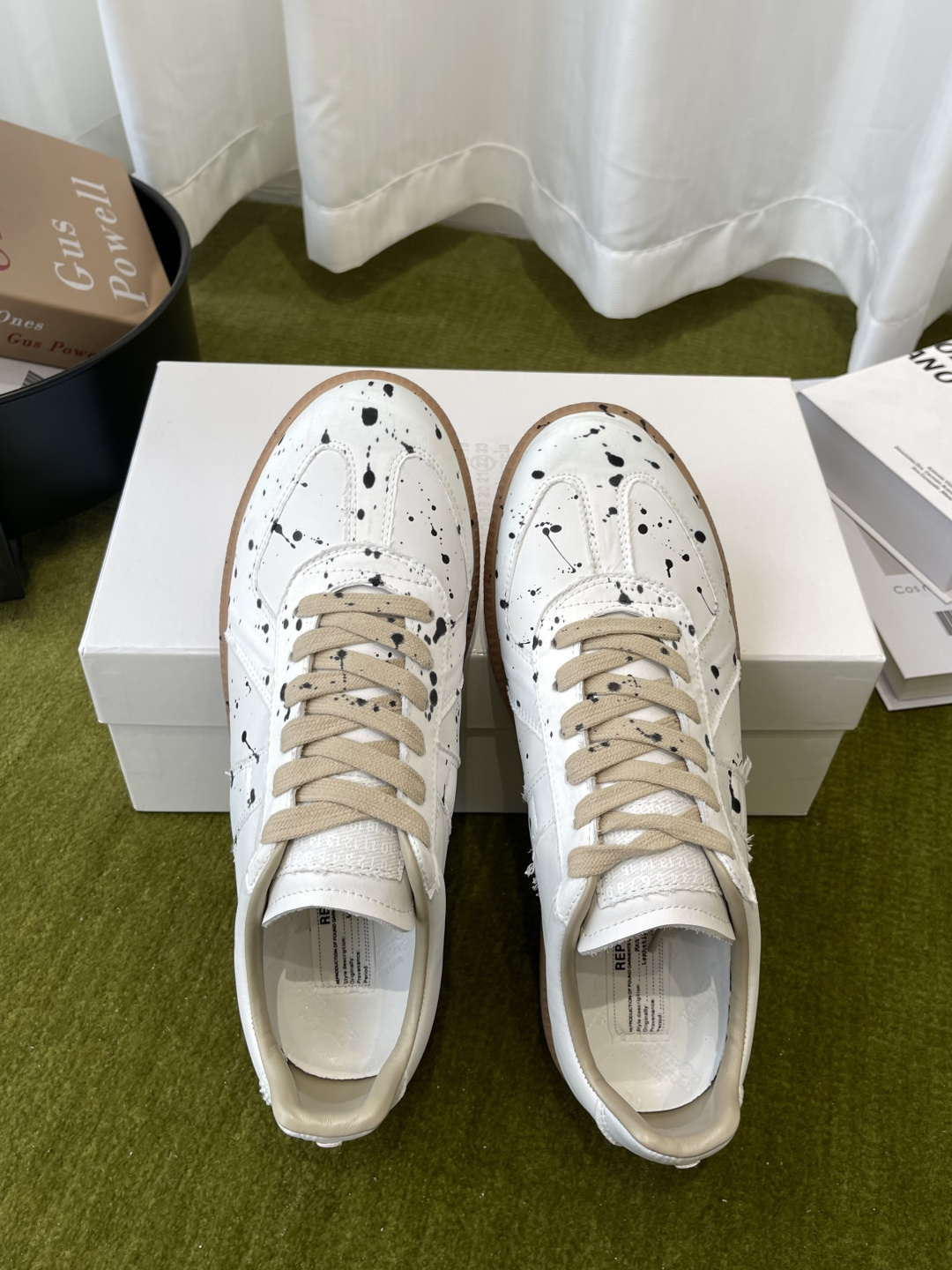 메종 마르지엘라(Maison Margiela) 페인트 스플래터 독일군 스니커즈 신발