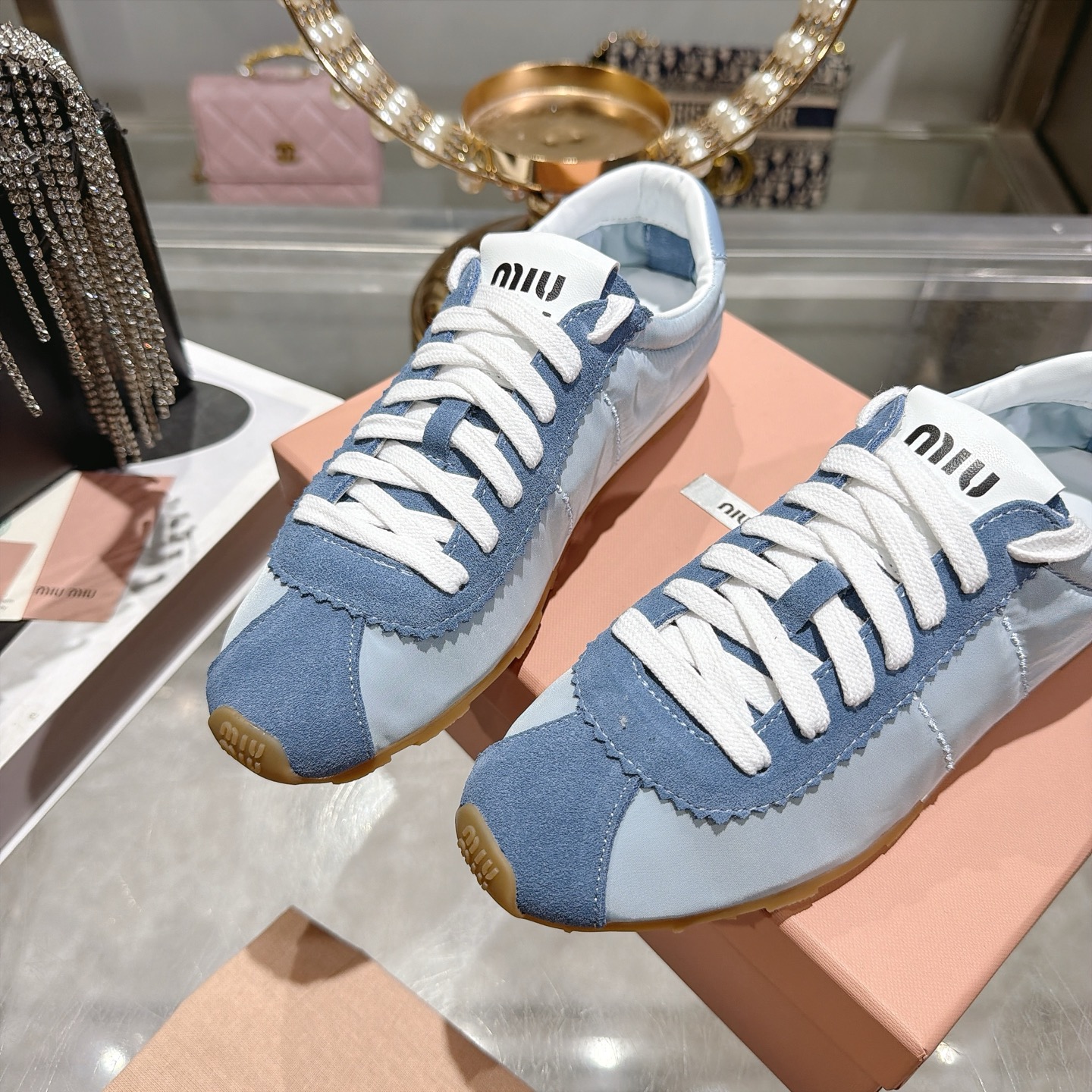 미우미우(MIU MIU) 배색 러너 스니커즈 신발