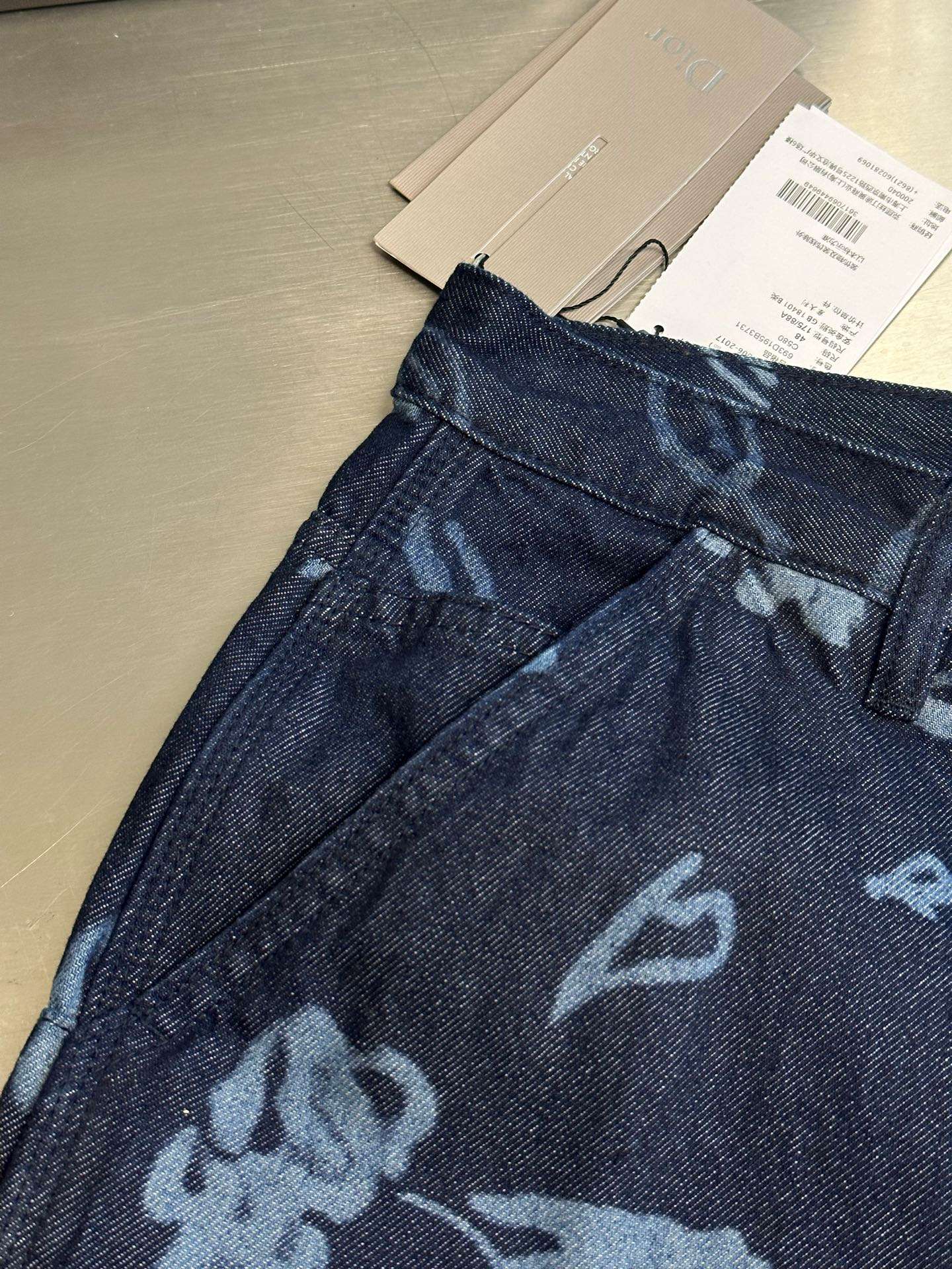 디올(DIOR) 크리스티앙 베라르 데님 카고 쇼츠 하의 의류
