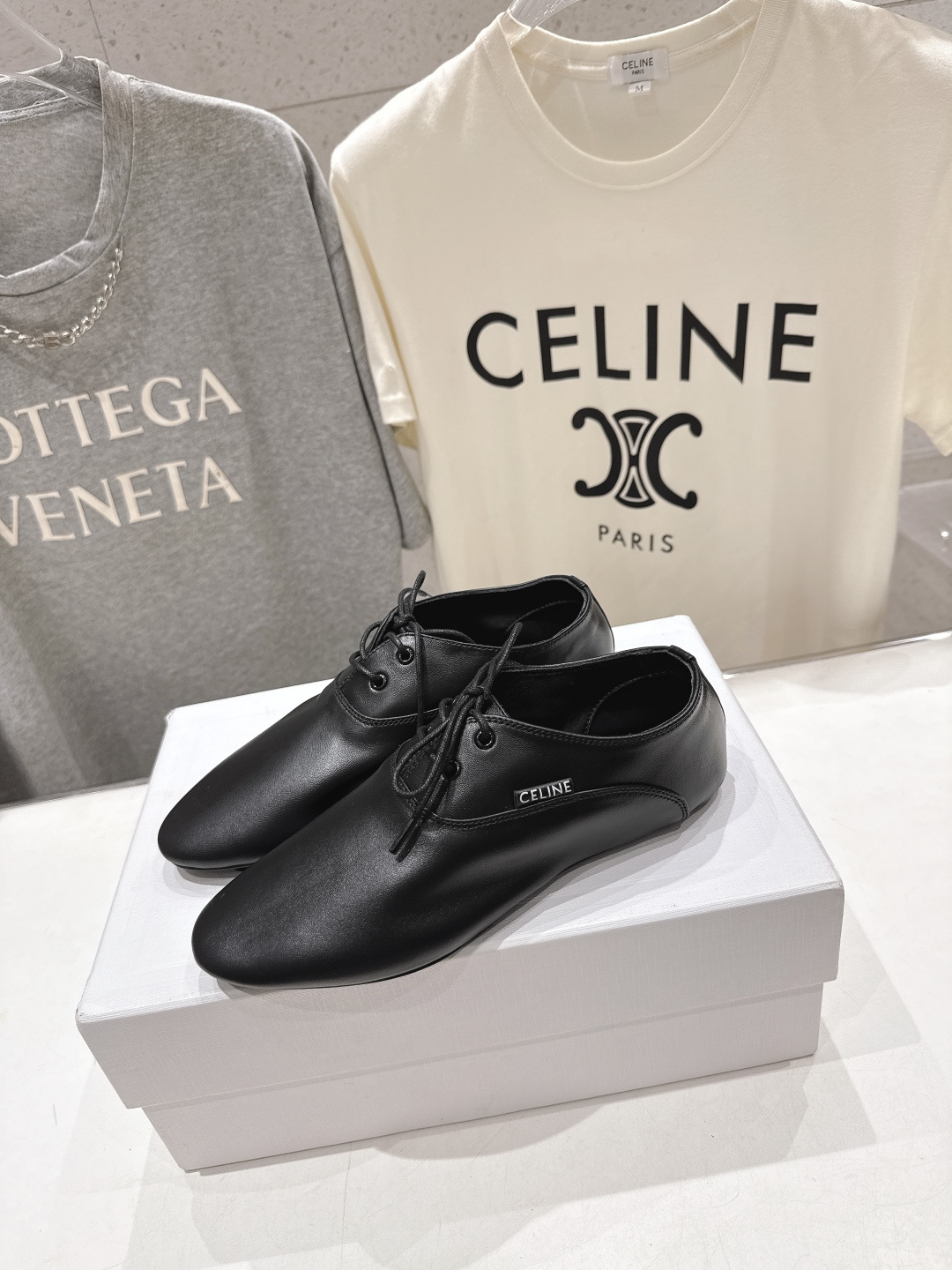 셀린느(CELINE) 메리제인 브로그 로퍼 신발