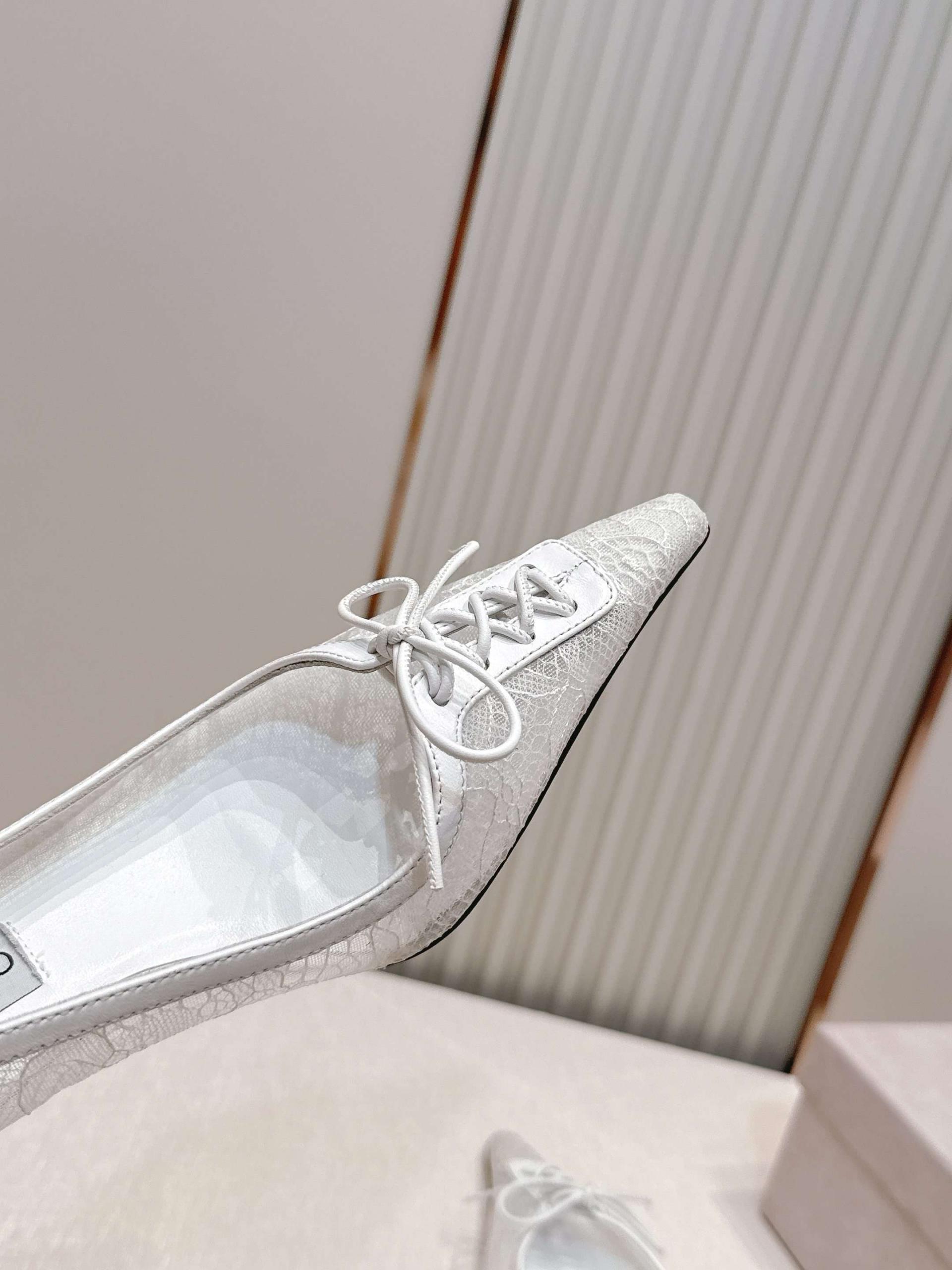 지미추(Jimmy Choo) 레이스업 레이스 포인티드토 펌프스 신발