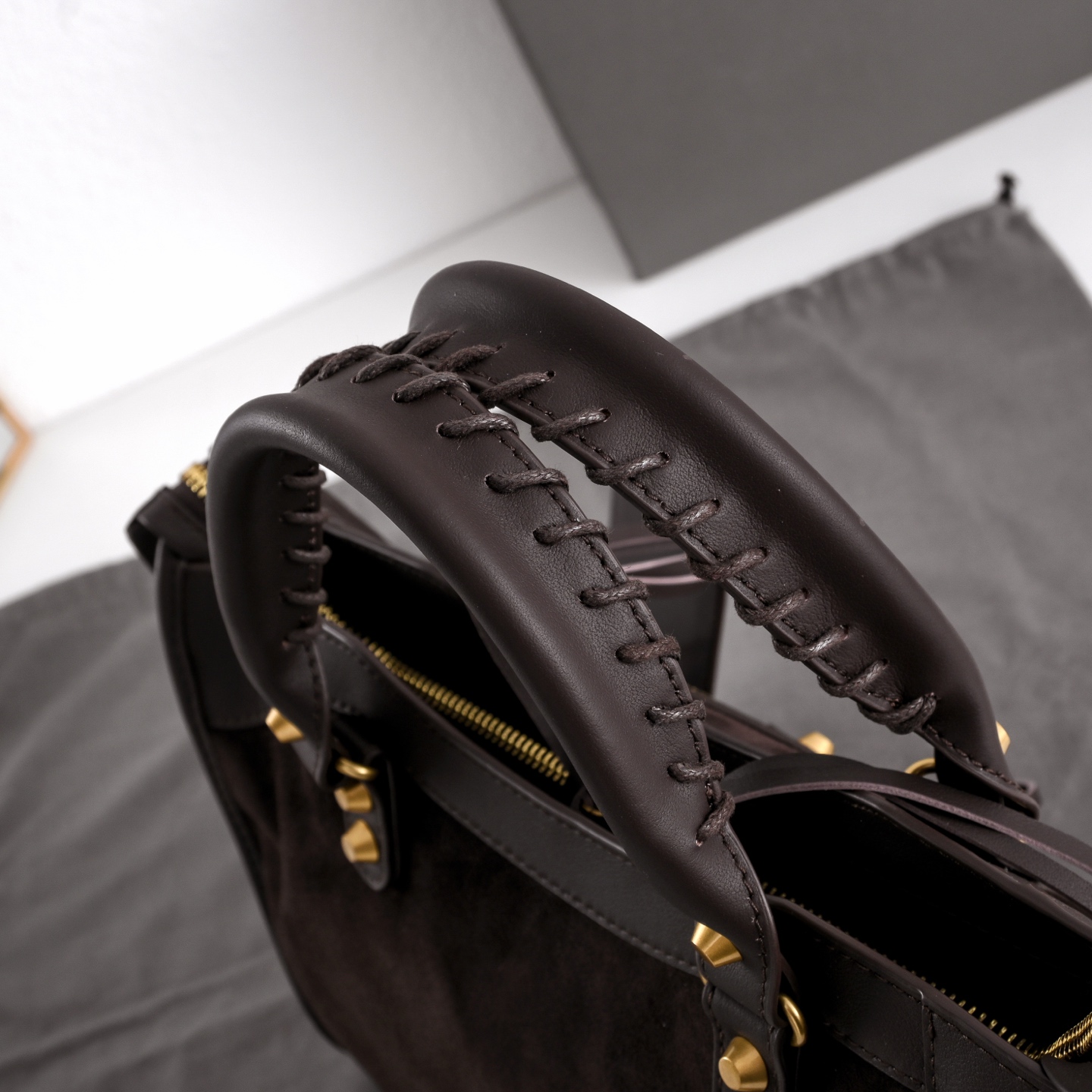 BALENCIAGA 발렌시아가 Le City 르 시티 스웨이드 컴비네이션 카프스킨 모터사이클 백 (스몰 / 브라운) 가방