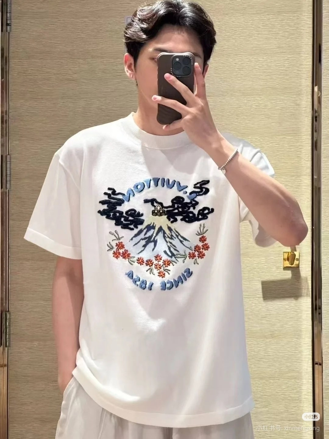 루이비통(LV) 인타르시아 자수 니트 반팔 티셔츠 상의 의류