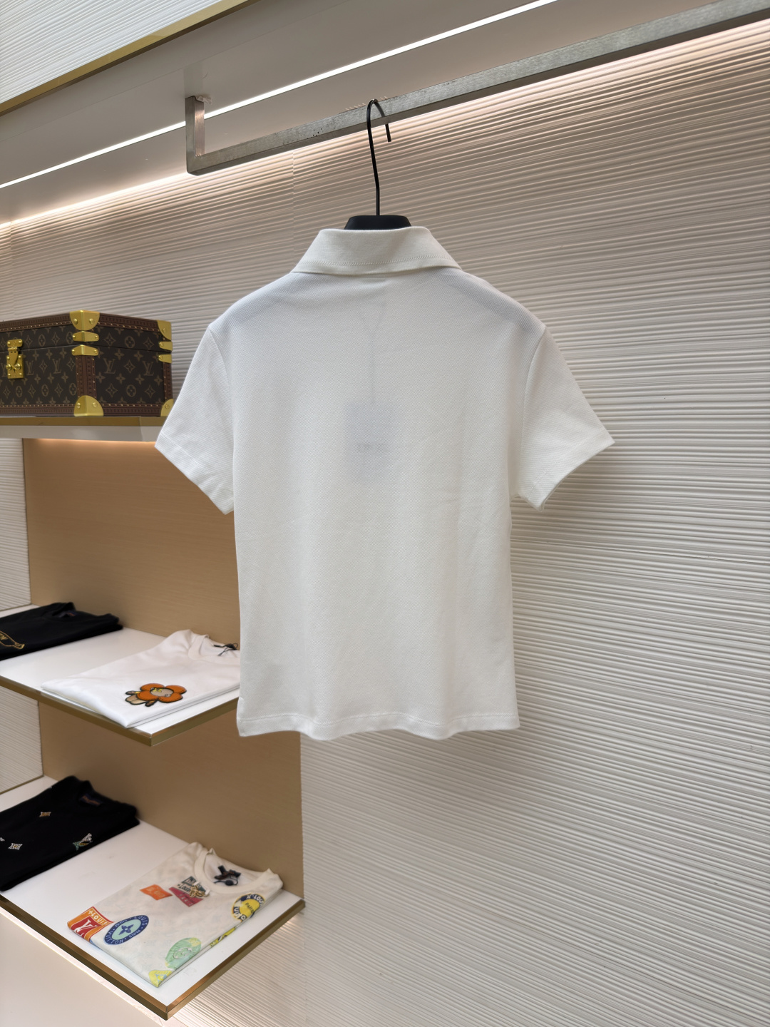 디올(DIOR) 메달리온 로고 자수 반팔 폴로 티셔츠 상의 의류