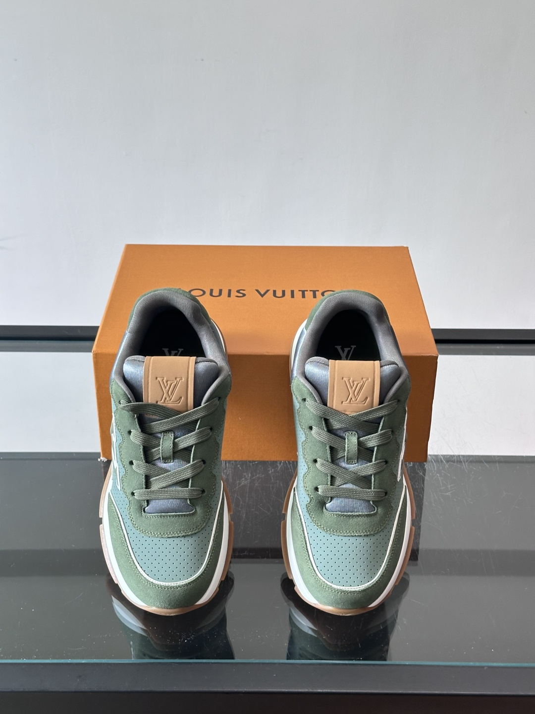 [Louis Vuitton] LV 루이비통 클래식 스웨이드 믹스 스니커즈 신발