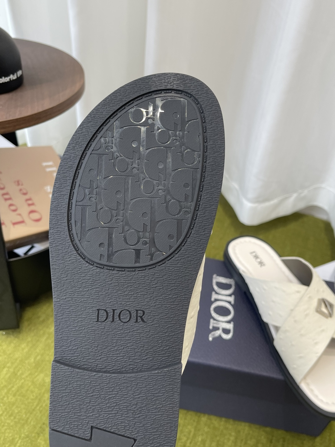 디올(Dior) 오블리크 크로스 슬리퍼 신발