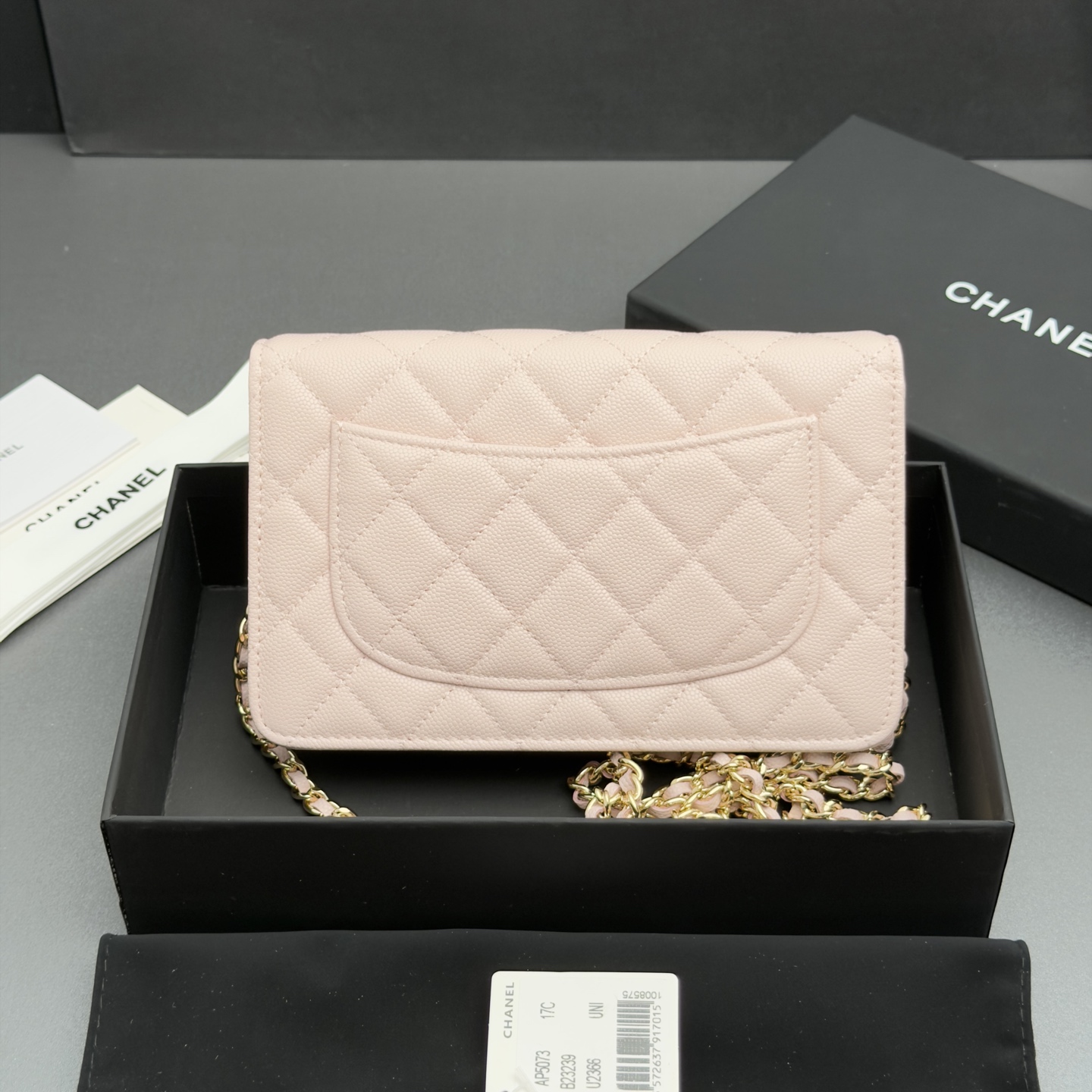 [Chanel] 샤넬 26SS 캐비어 멀티 젬스톤 체인 아코디언 플랩백 (WOC) 가방