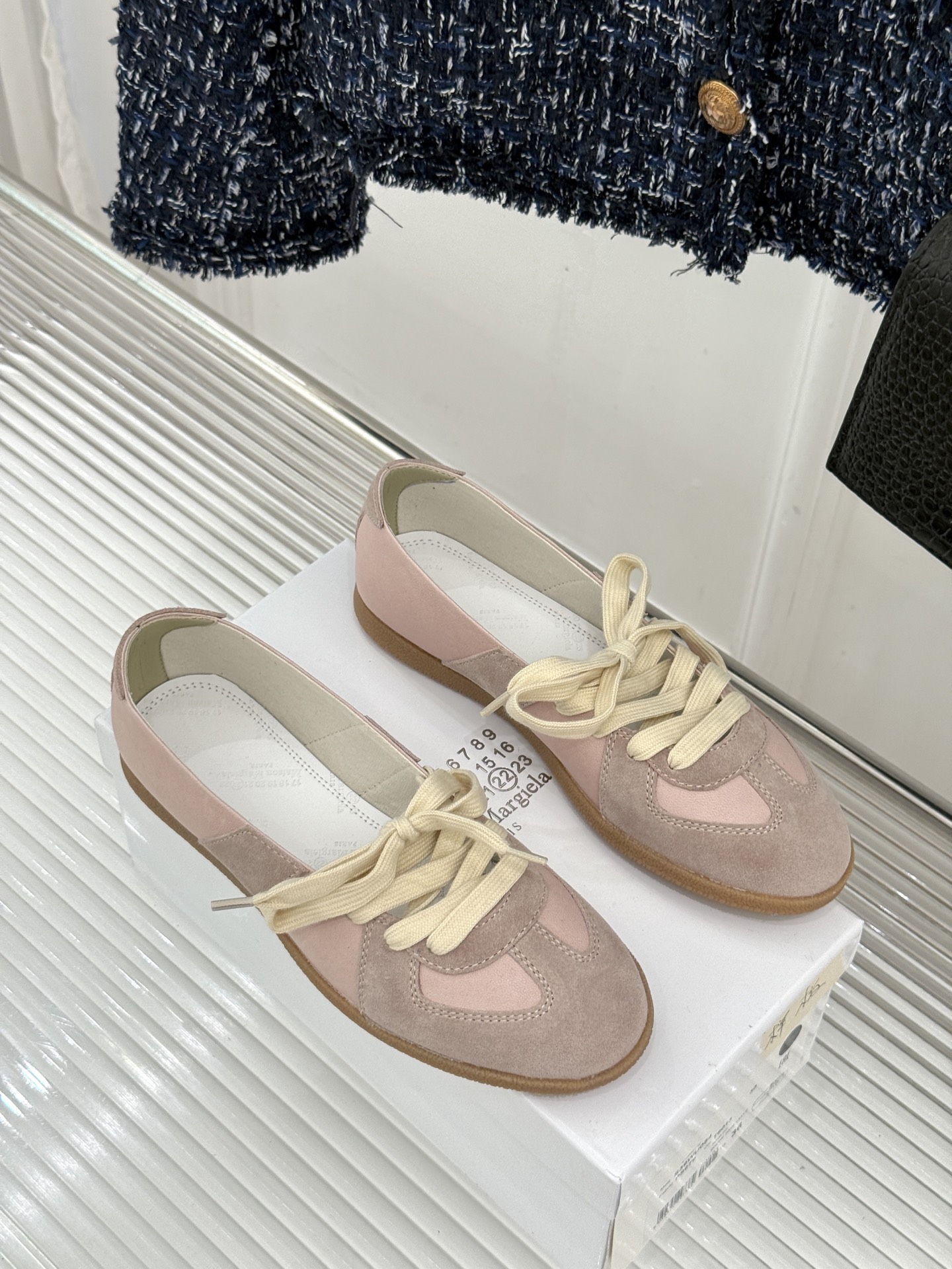 메종 마르지엘라(Maison Margiela) 스웨이드 배색 독일군 스니커즈 신발