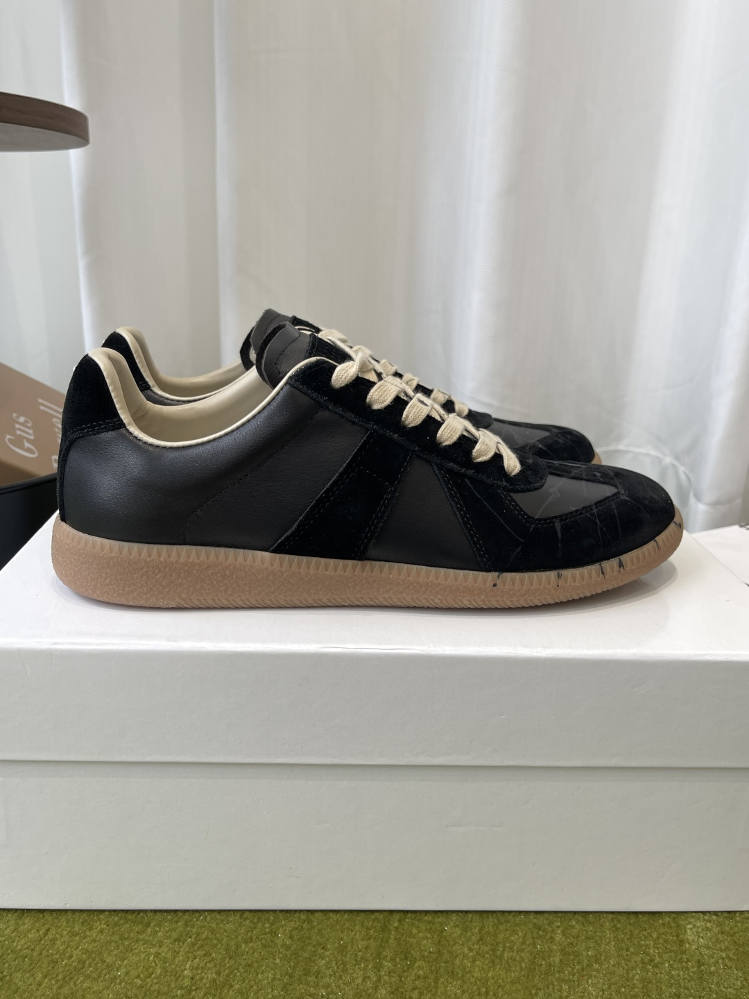 메종 마르지엘라(Maison Margiela) 페인트 스플래터 독일군 스니커즈 신발