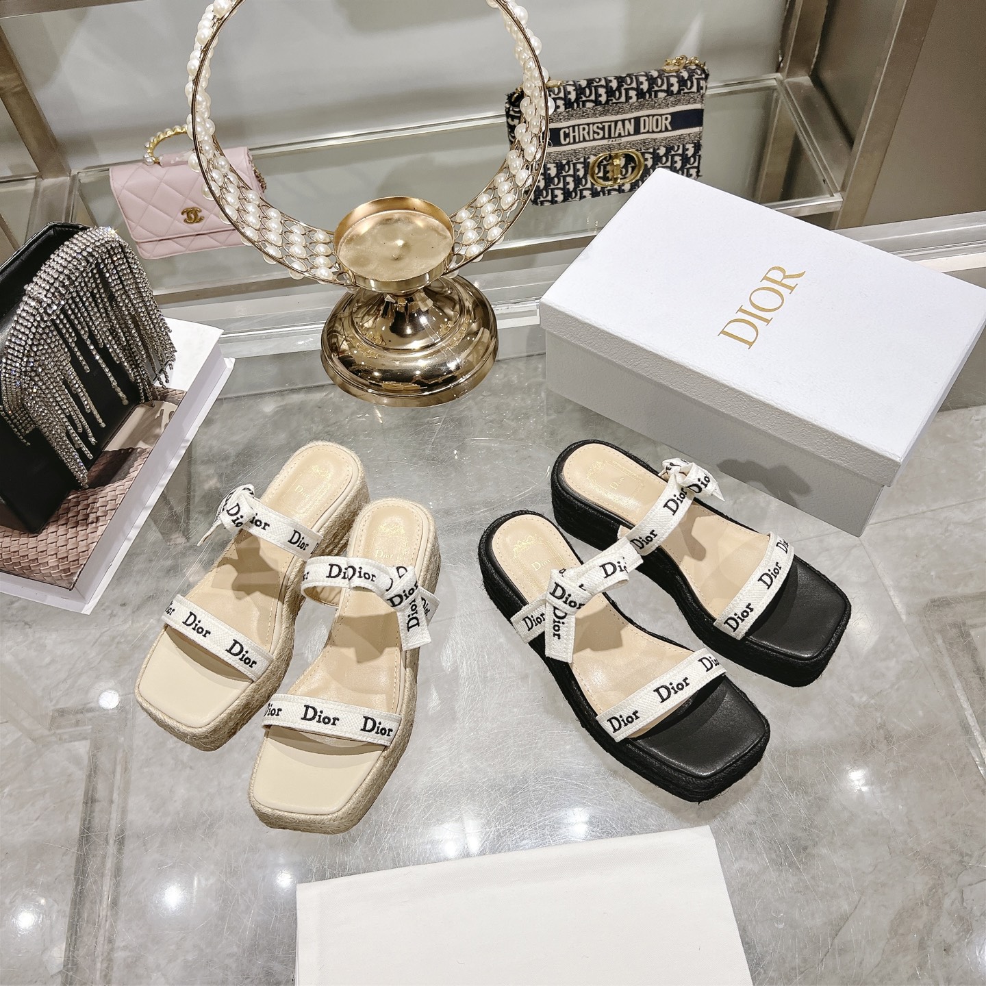 디올(DIOR) 로고 리본 더블 스트랩 플랫폼 슬리퍼 신발