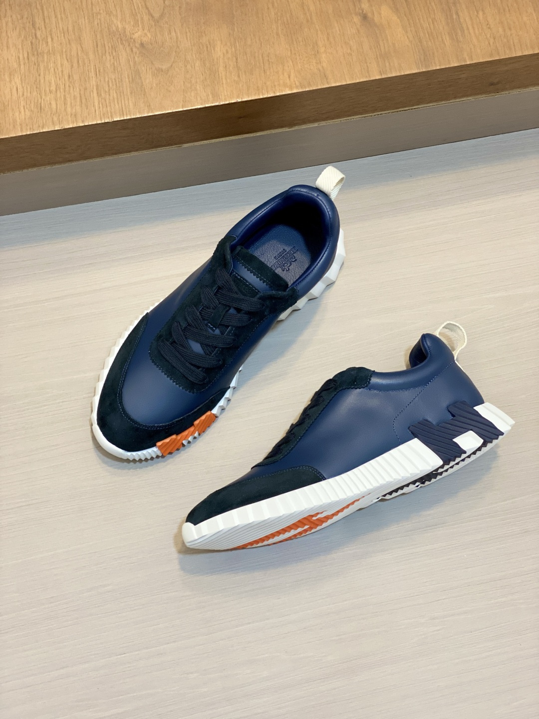 [Hermes] 에르메스 바운싱(Bouncing) 프리미엄 카프스킨 & 고트스킨 스니커즈 신발