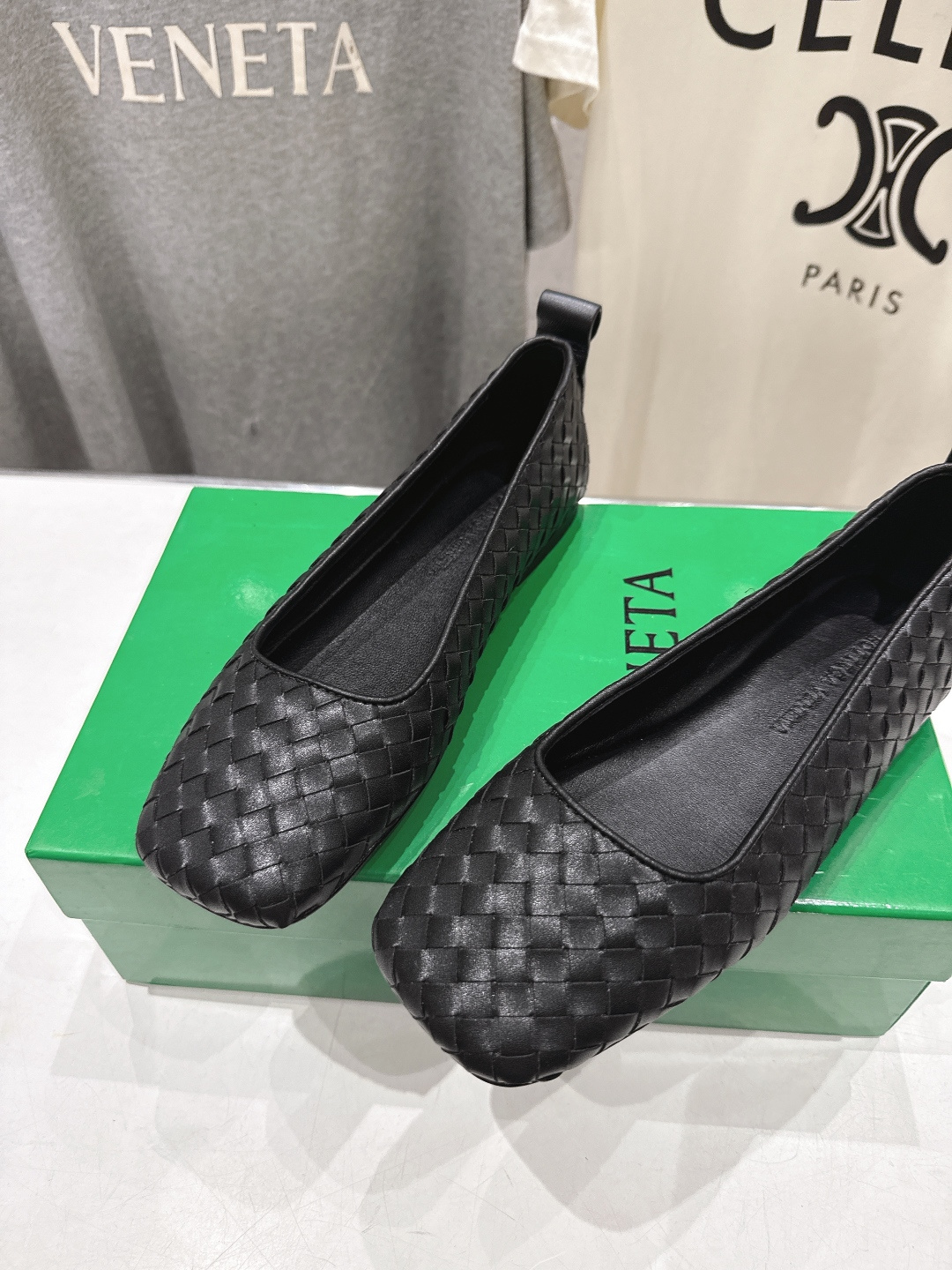 보테가베네타(Bottega Veneta) 아스테어 우븐 로퍼 신발