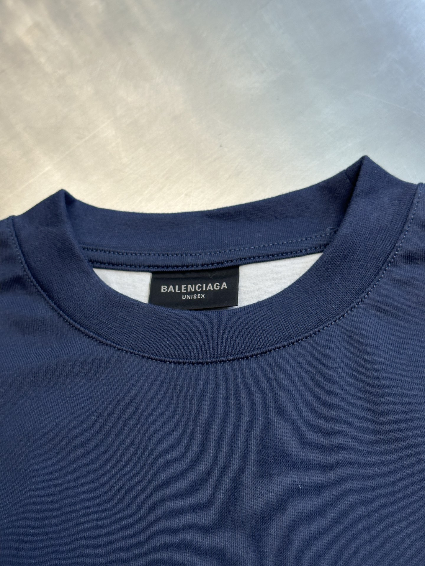 발렌시아가(BALENCIAGA) 레이어드 자수 반팔 티셔츠 의류