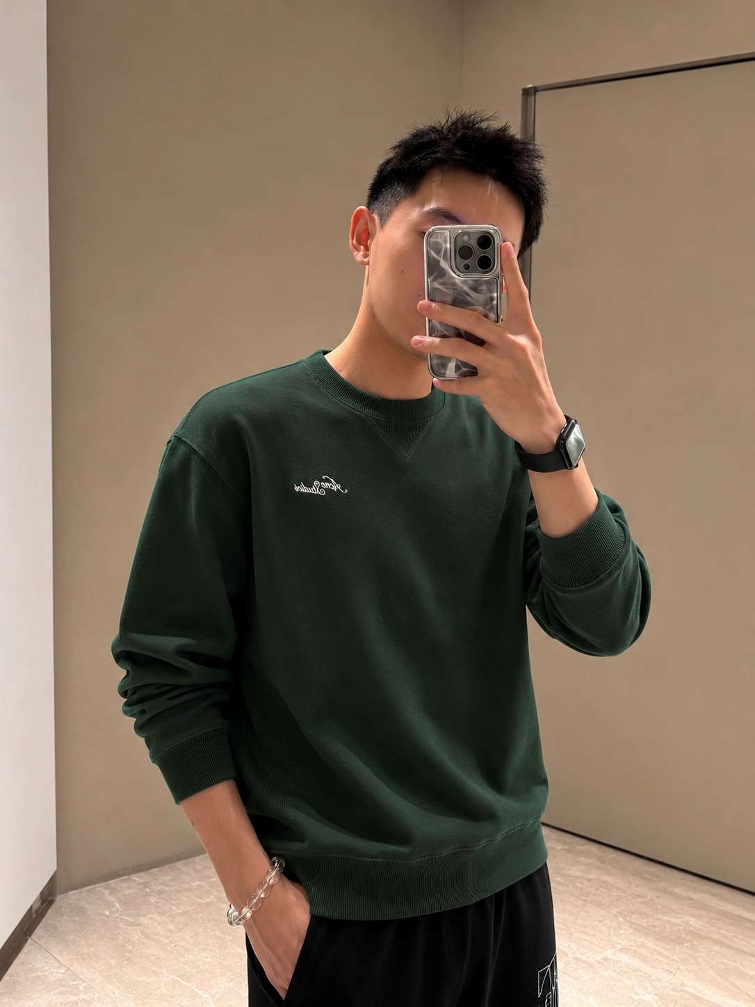아크네(Acne studios) 로고 자수 기모 스웨트셔츠 상의 의류